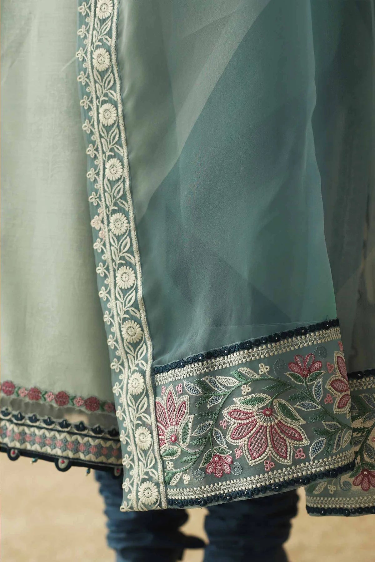 Zara Shahjahan | Lawn 2023 | 14B - modrenshoppingmall