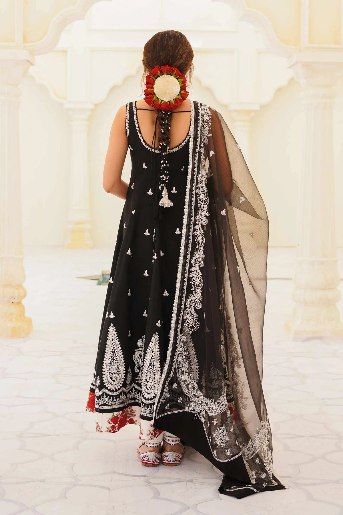 Zara Shahjahan | Lawn 2023 | 9A - modrenshoppingmall