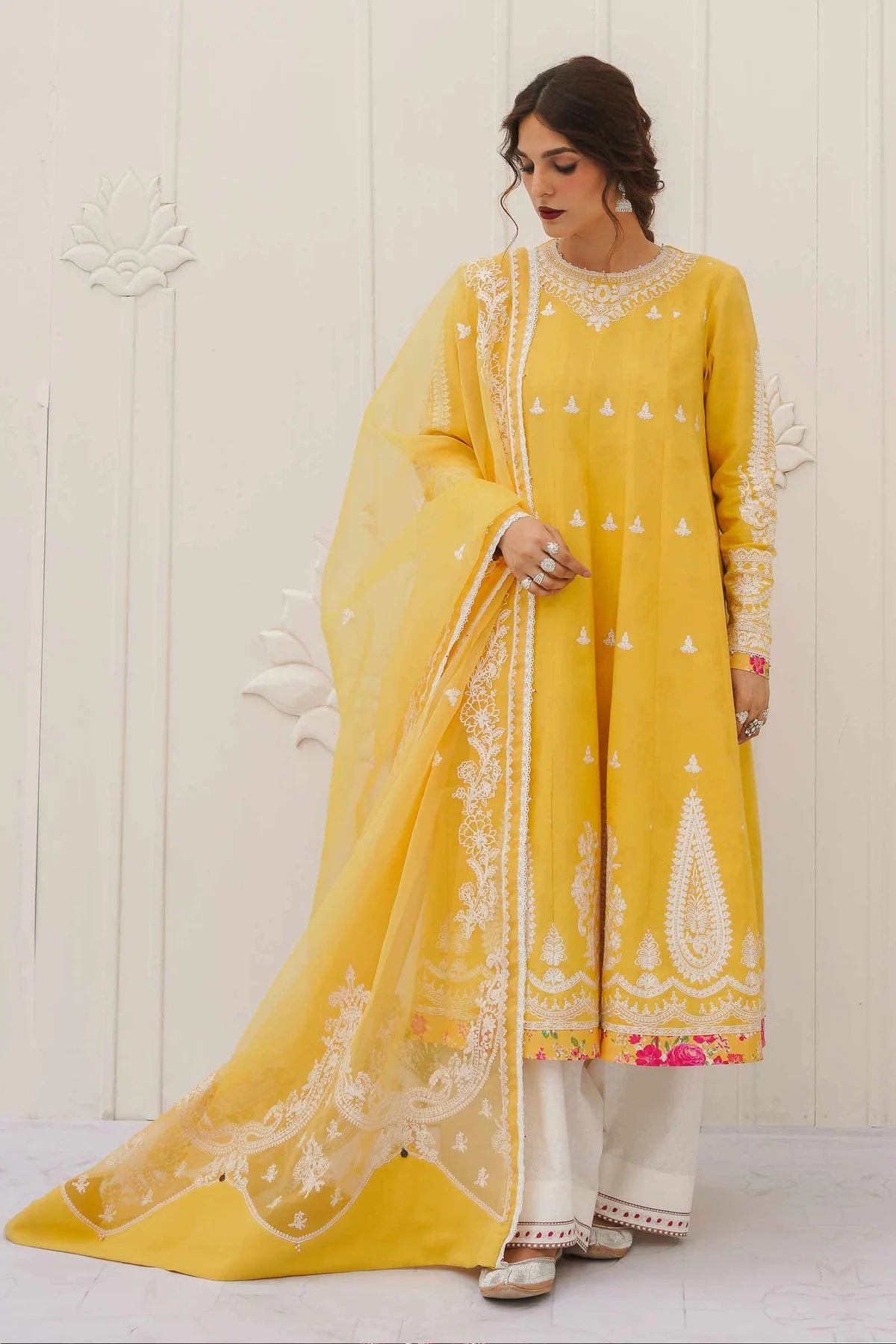 Zara Shahjahan | Lawn 2023 | 9B - modrenshoppingmall