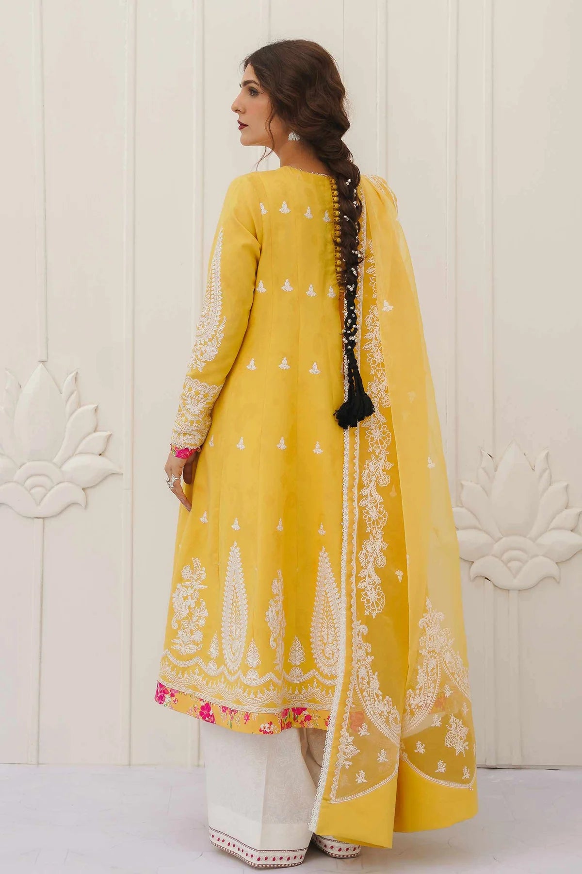 Zara Shahjahan | Lawn 2023 | 9B - modrenshoppingmall