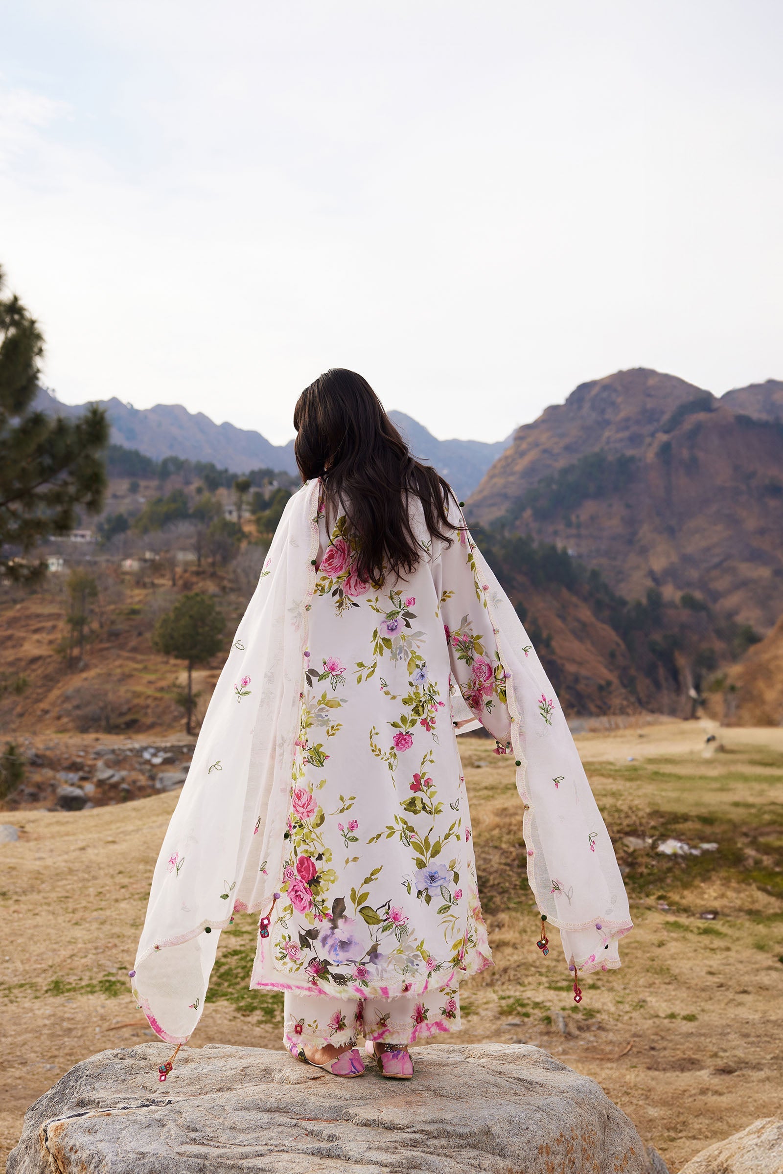 Zaha | Meili Festive Lawn 26 | FĚN YÌ 粉意 (ZL26-11 A)