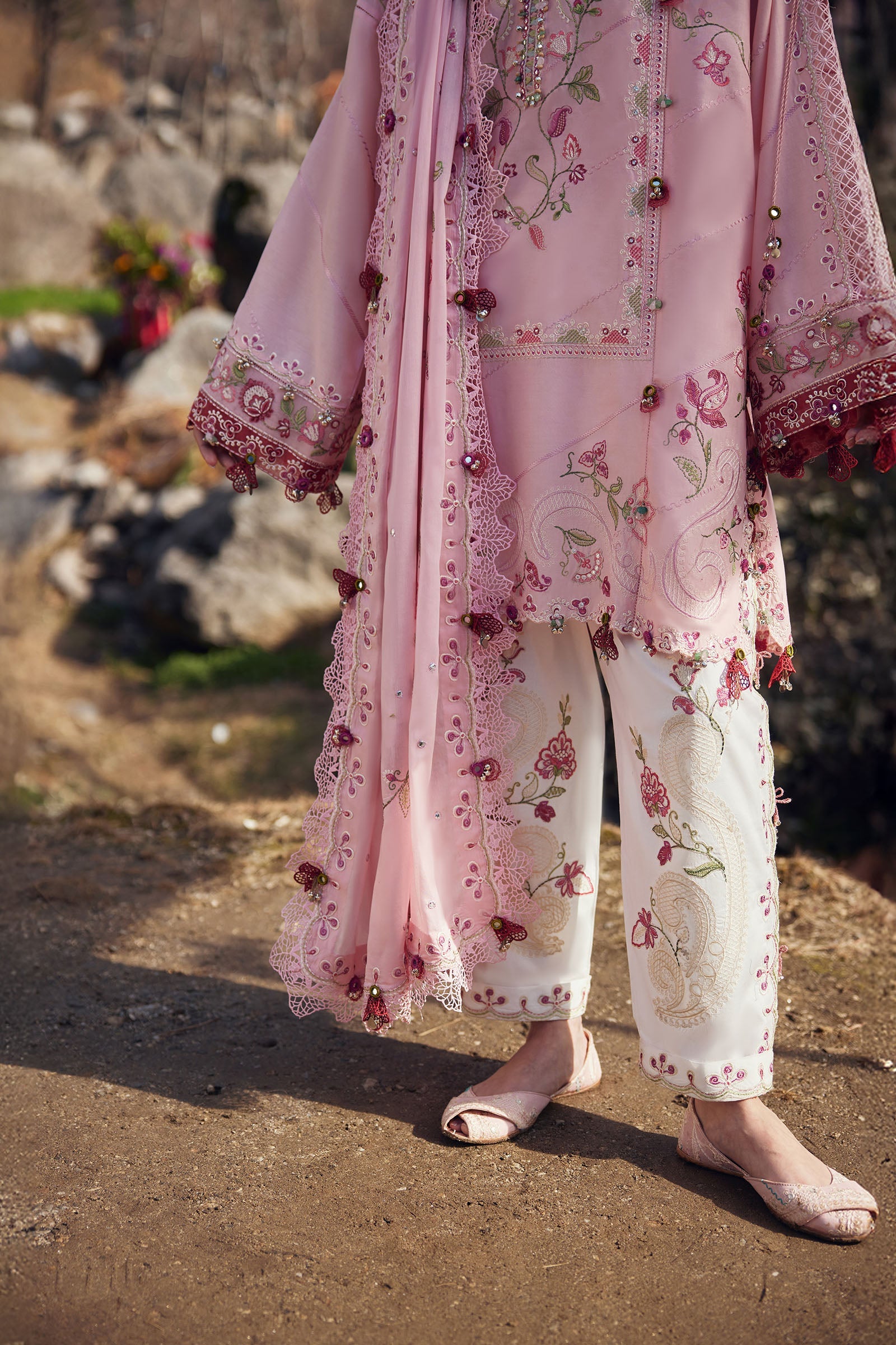 Zaha | Meili Festive Lawn 26 | BÌ YÙN 碧韵 (ZL26-06 B)