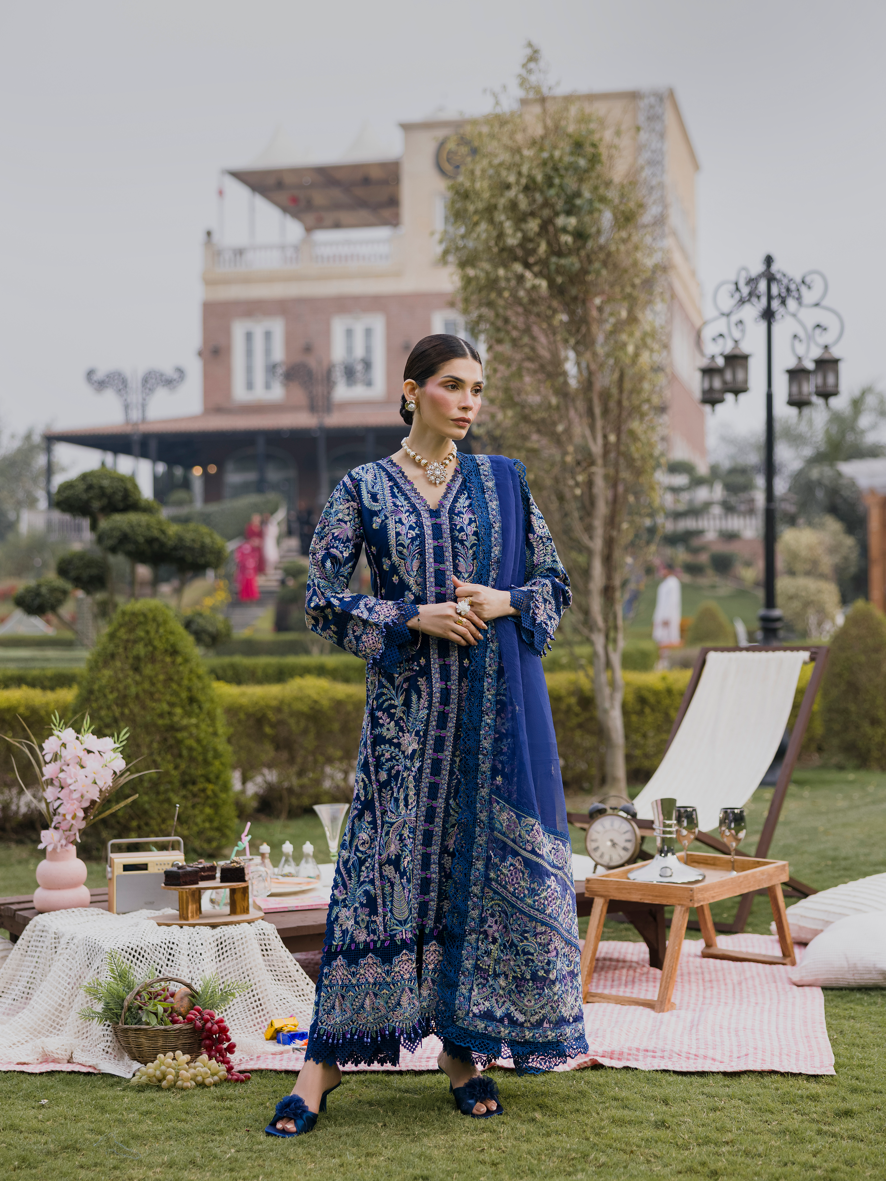 Eshaisha | Lawn Embroidered | EA-LL-5575