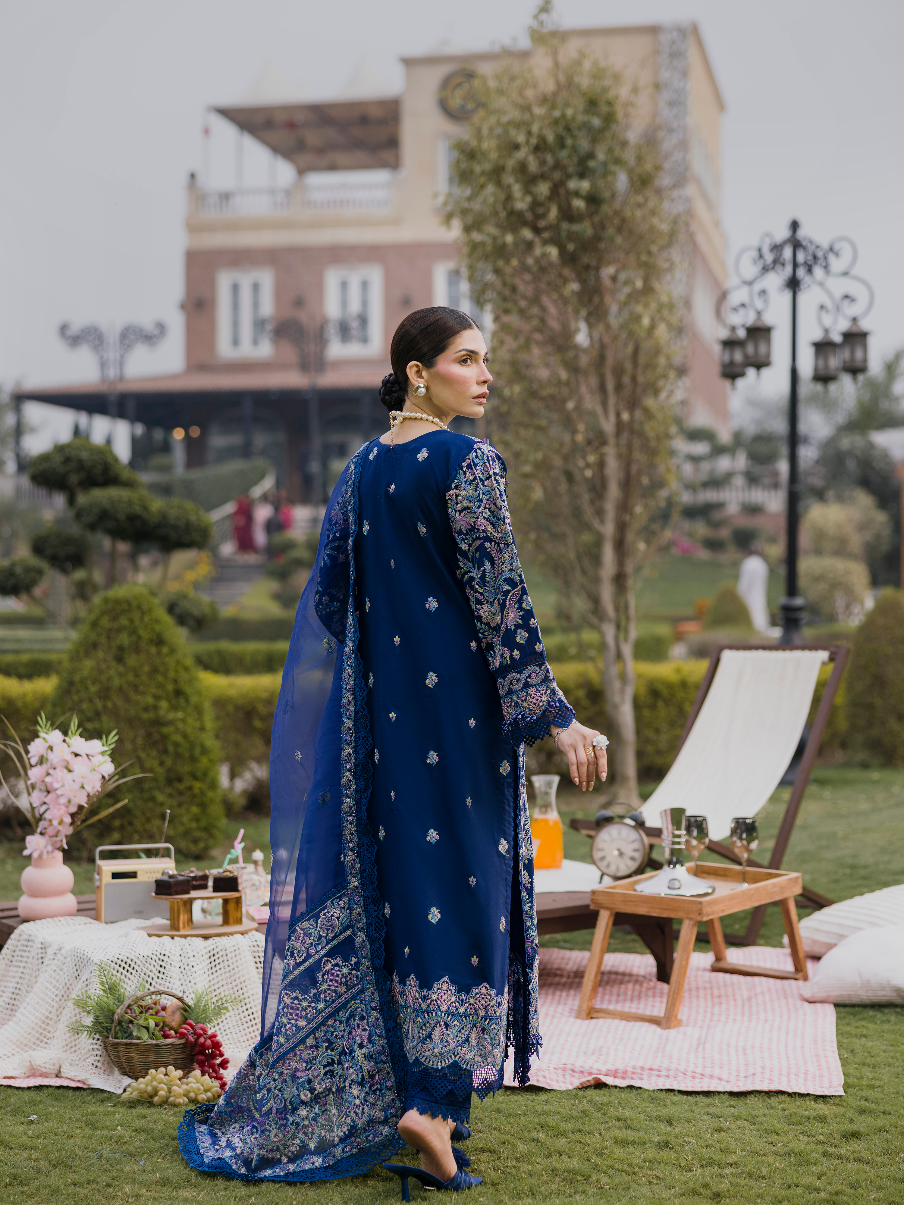 Eshaisha | Lawn Embroidered | EA-LL-5575