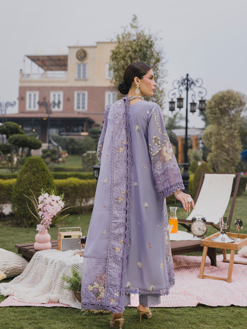 Eshaisha | Lawn Embroidered | EA-LL-5573