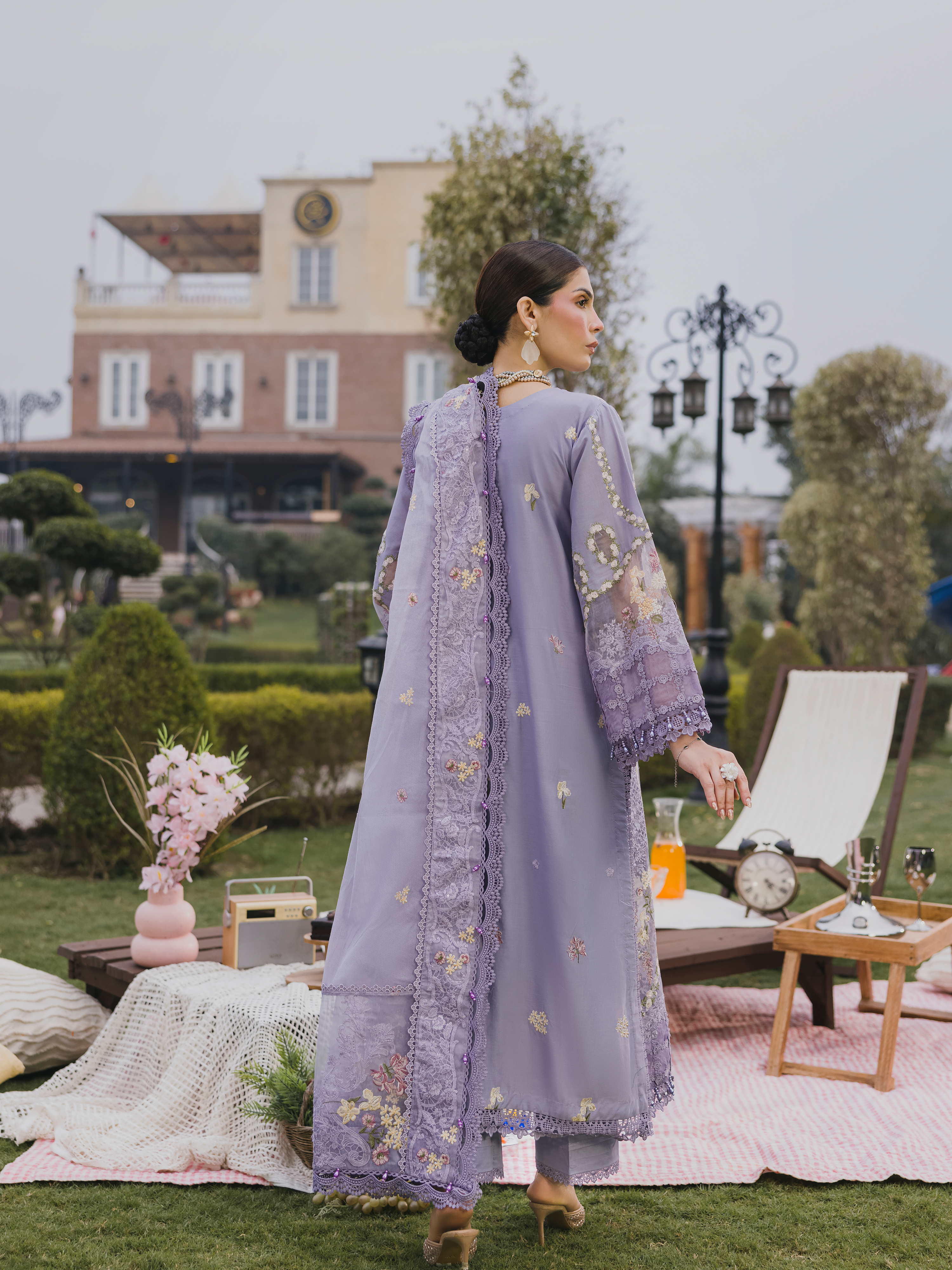 Eshaisha | Lawn Embroidered | EA-LL-5573