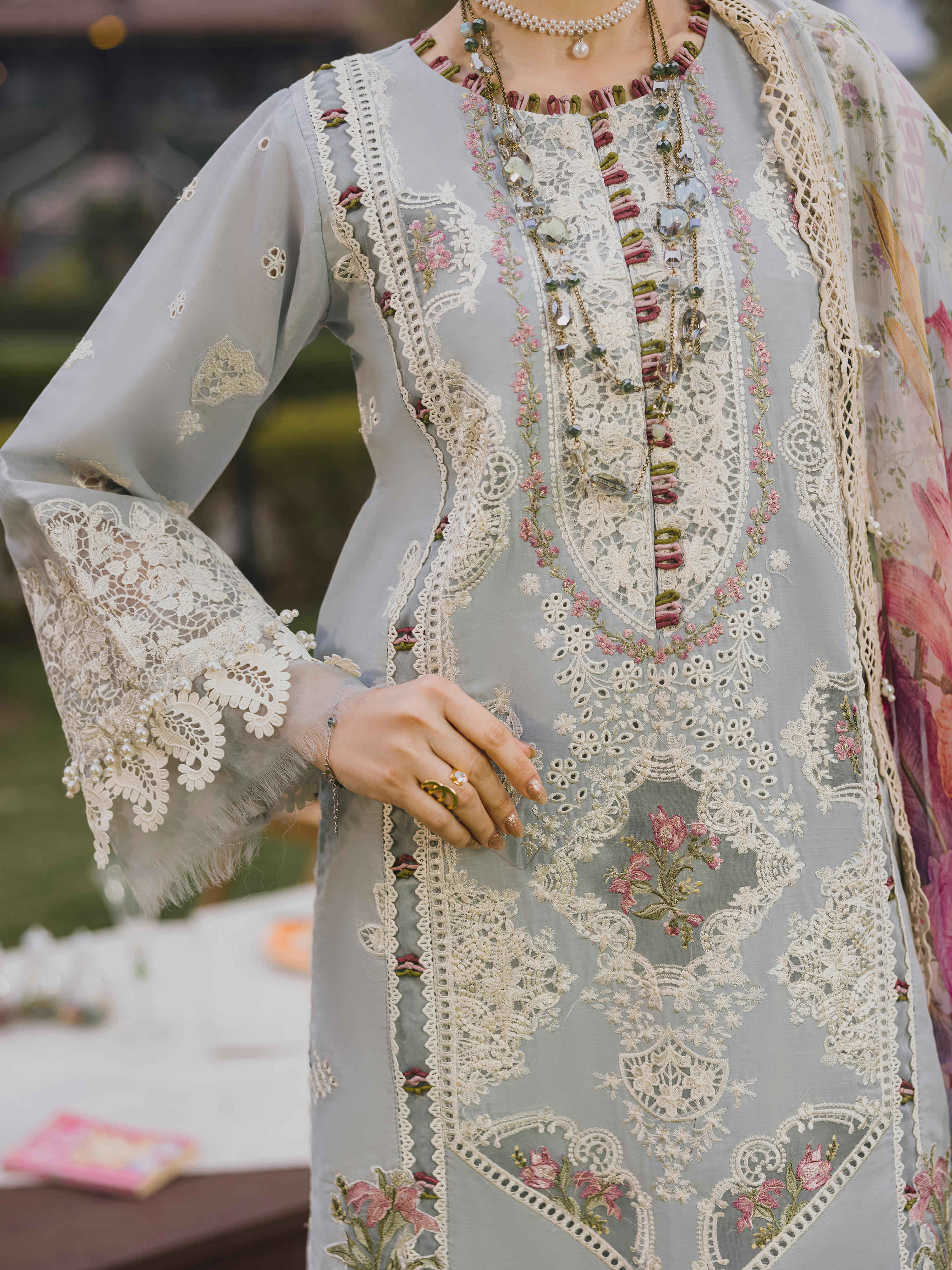 Eshaisha | Lawn Embroidered | EA-LL-5579