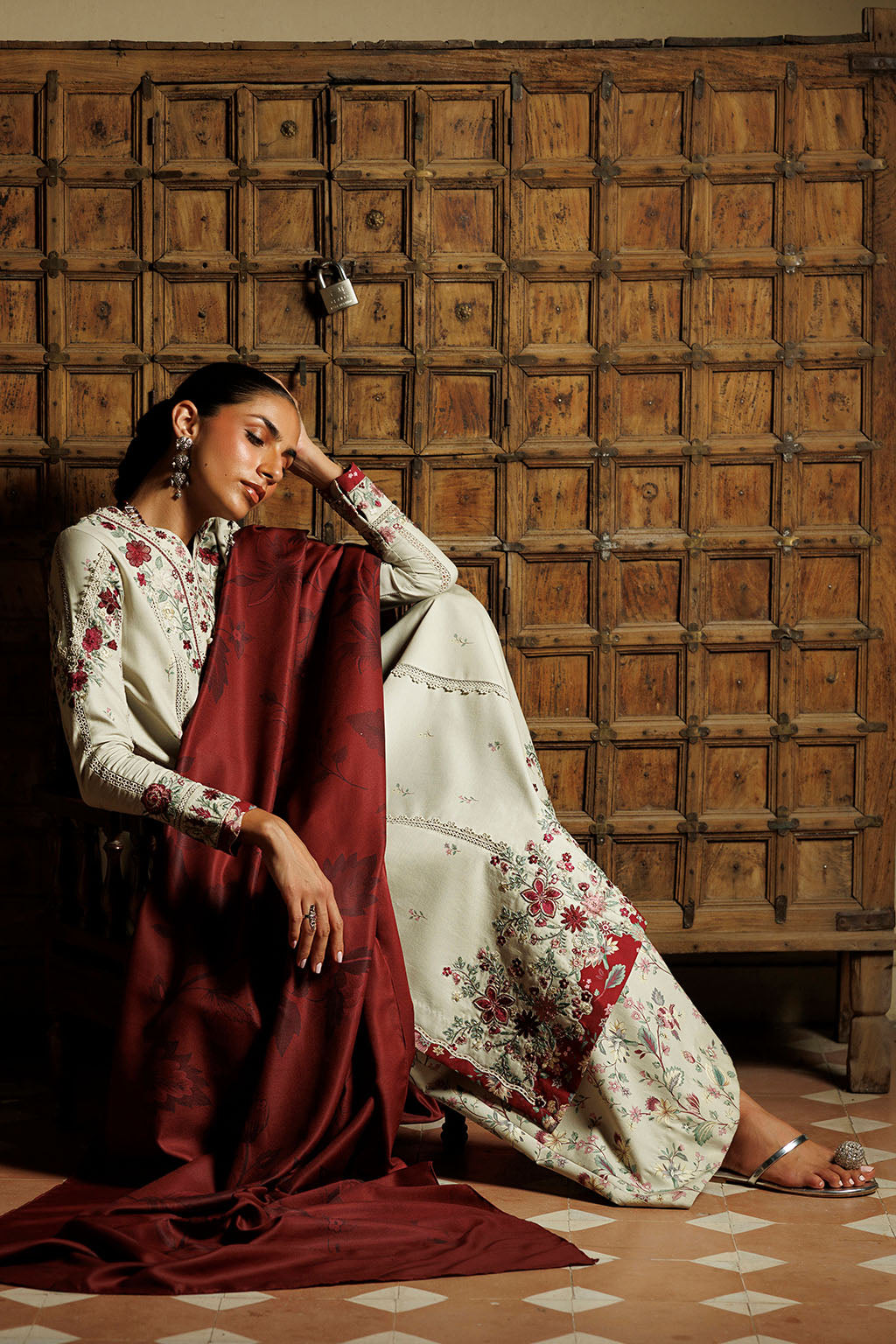 Iznik | Embroidered Printed Viscose Linen | IPF-28