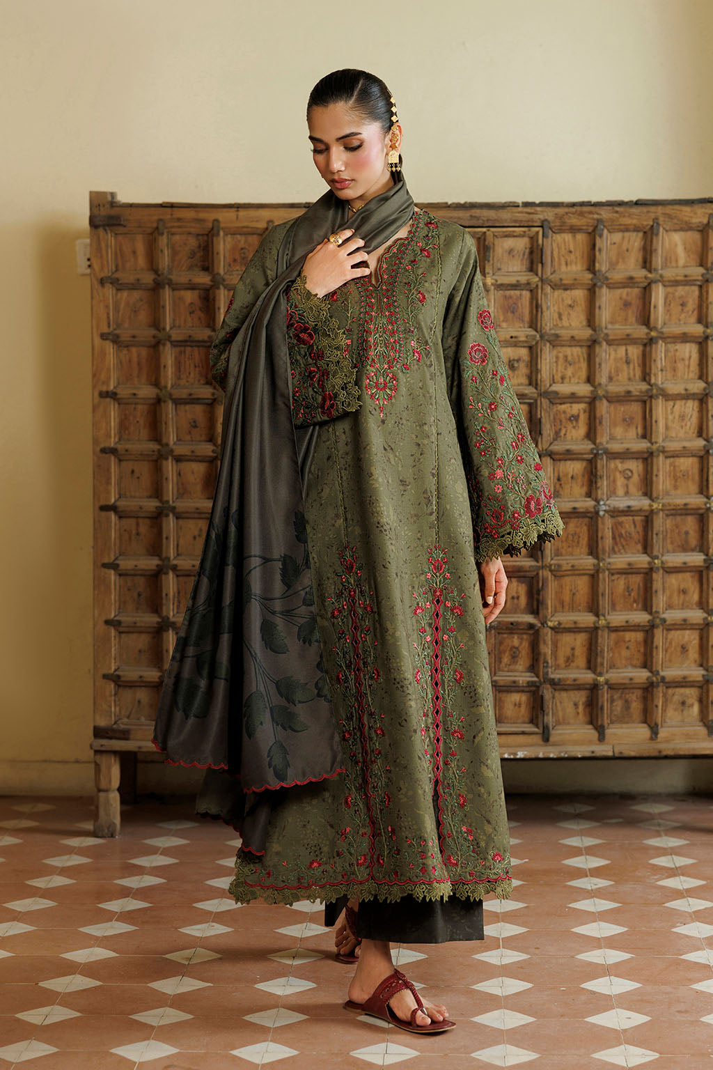 Iznik | Embroidered Printed Viscose Linen | IPF-27