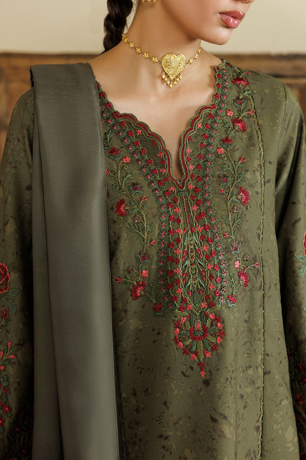 Iznik | Embroidered Printed Viscose Linen | IPF-27