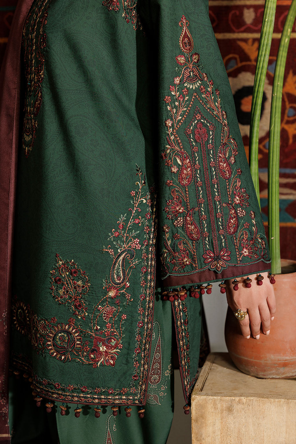 Iznik | Embroidered Printed Viscose Linen | IPF-32