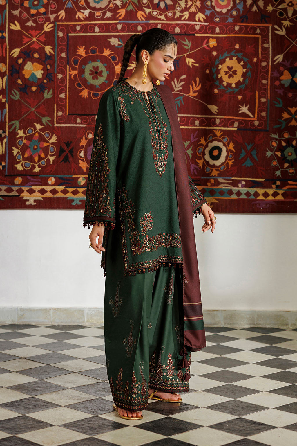 Iznik | Embroidered Printed Viscose Linen | IPF-32