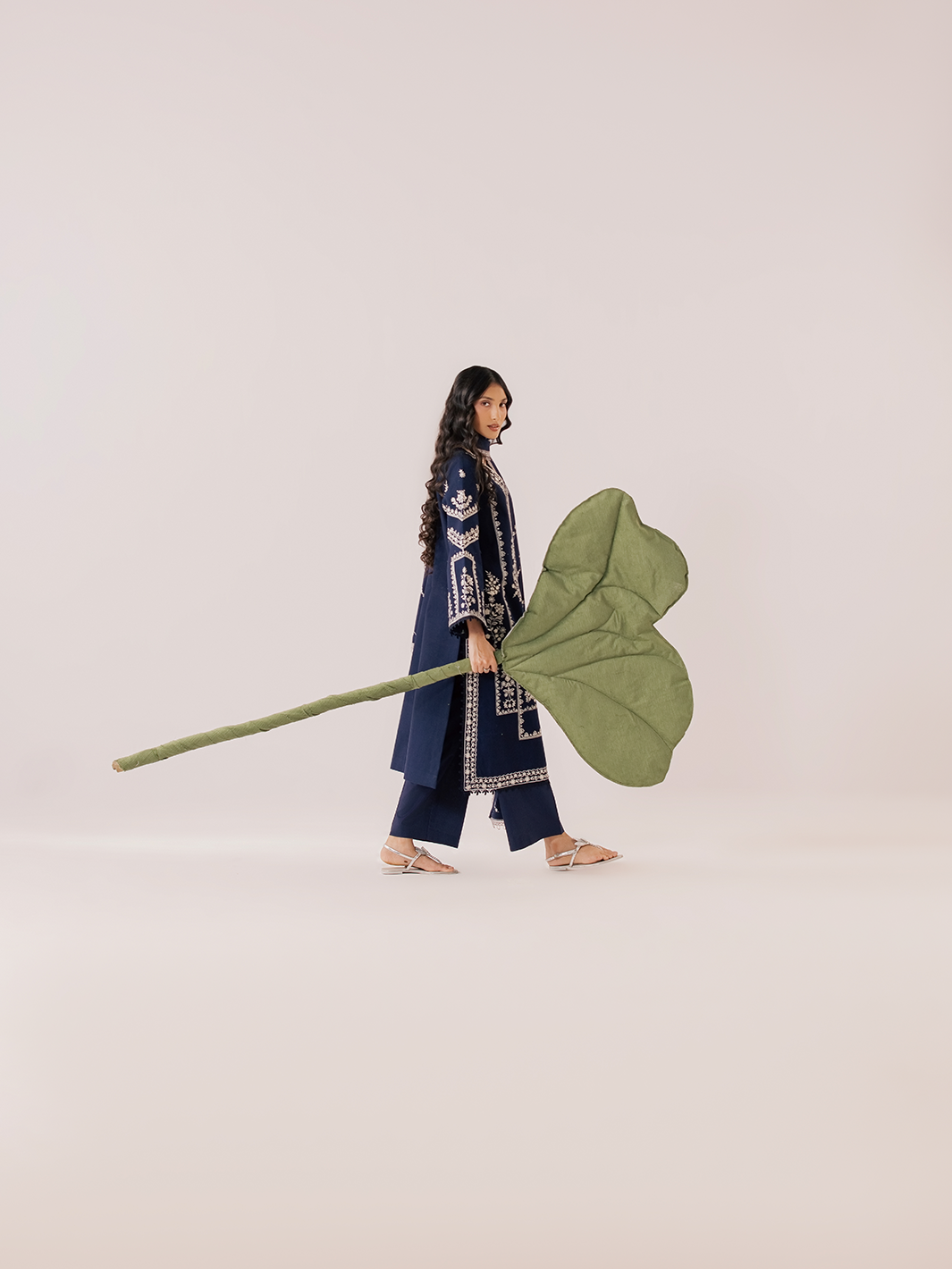 Mahnur | Sage winter Lilen | IIM-02