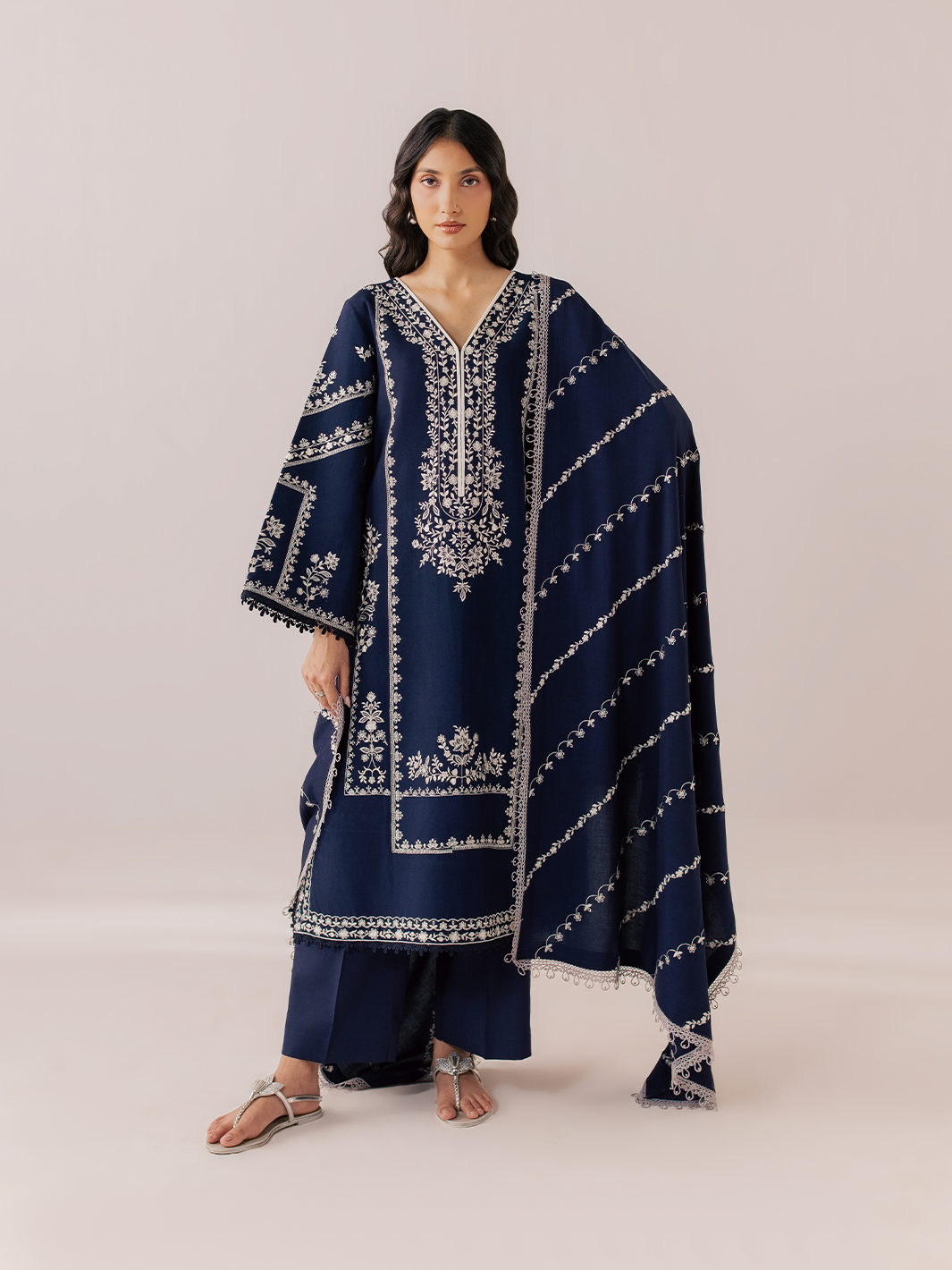 Mahnur | Sage winter Lilen | IIM-02