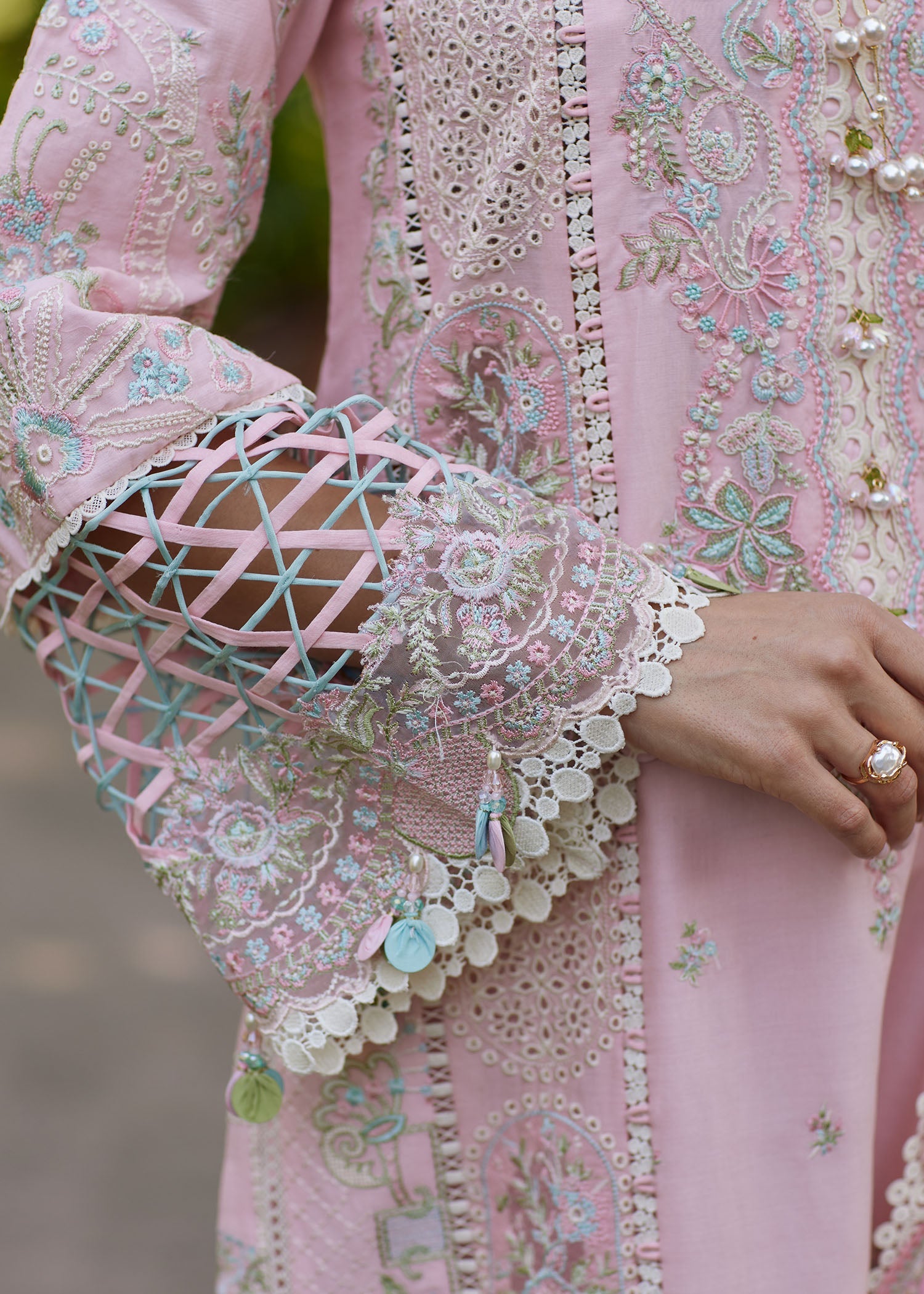 Kanwal Malik | Ariya Luxury Lawn'26 | Vivian
