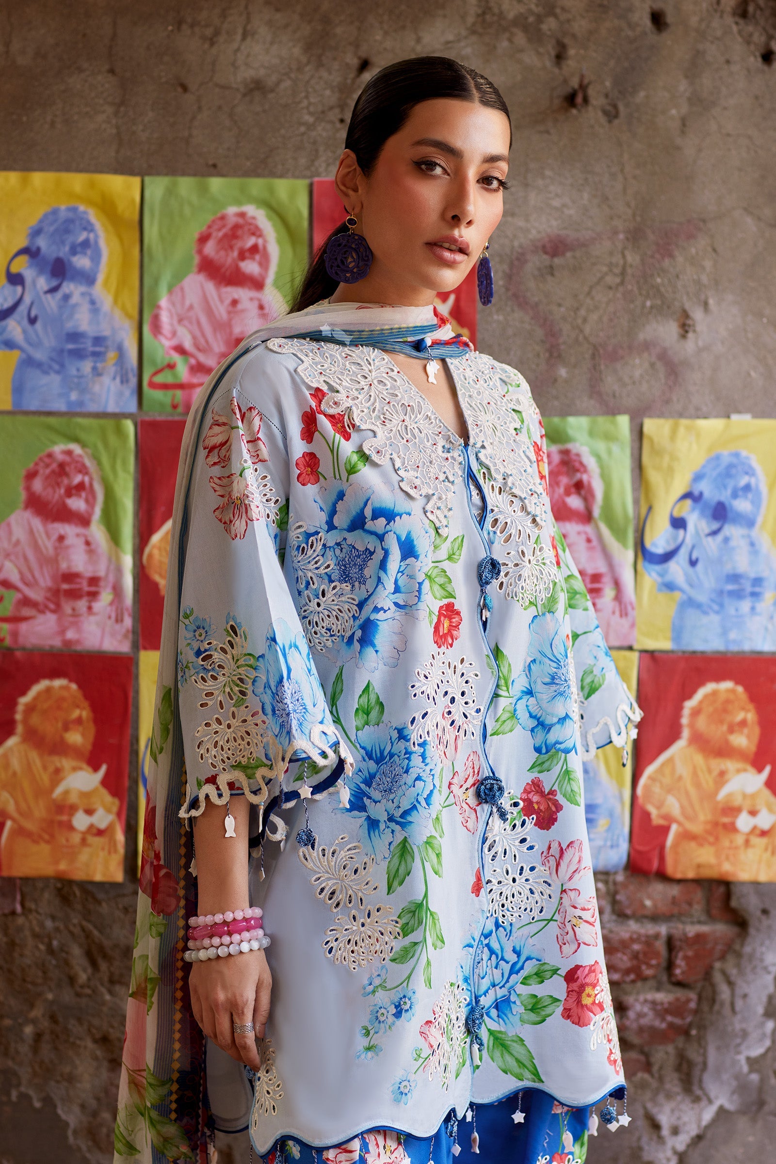 Zaha | Wildflower Festive Lawn 26 | Blur Poppy