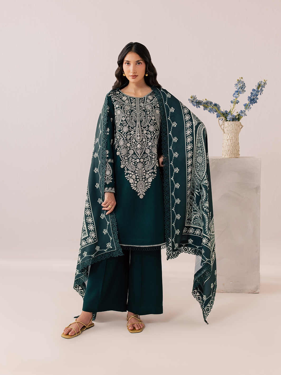 Mahnur | Sage winter Lilen | IIM-04