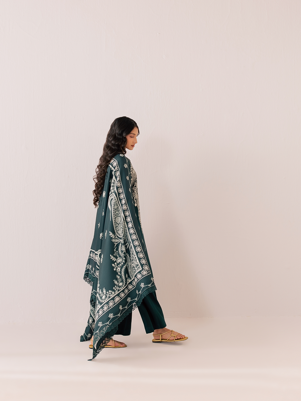 Mahnur | Sage winter Lilen | IIM-04