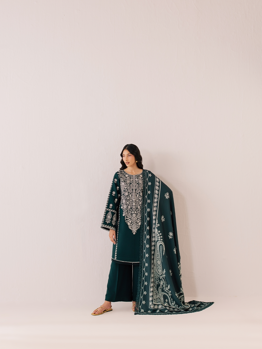 Mahnur | Sage winter Lilen | IIM-04