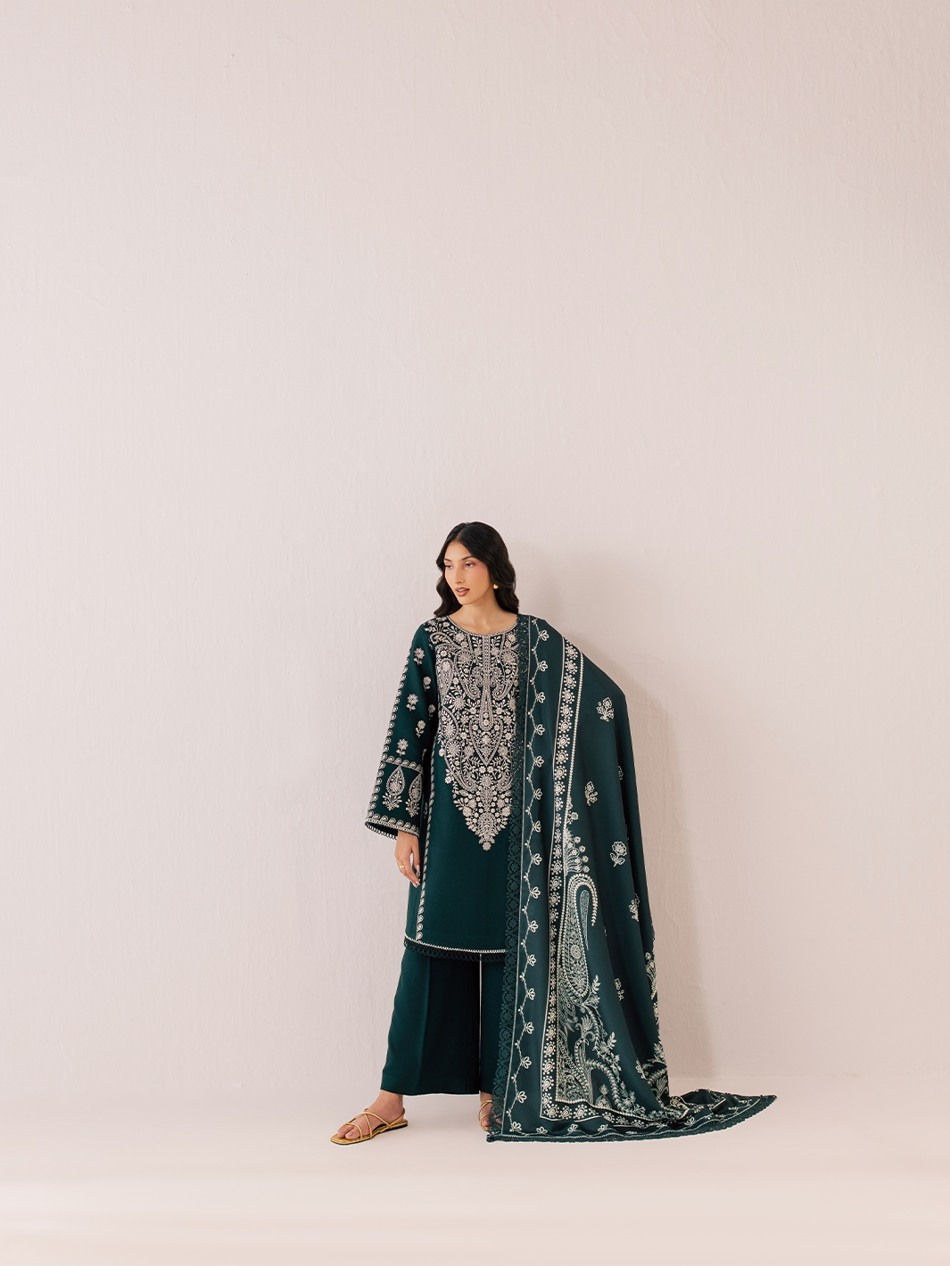 Mahnur | Sage winter Lilen | IIM-04