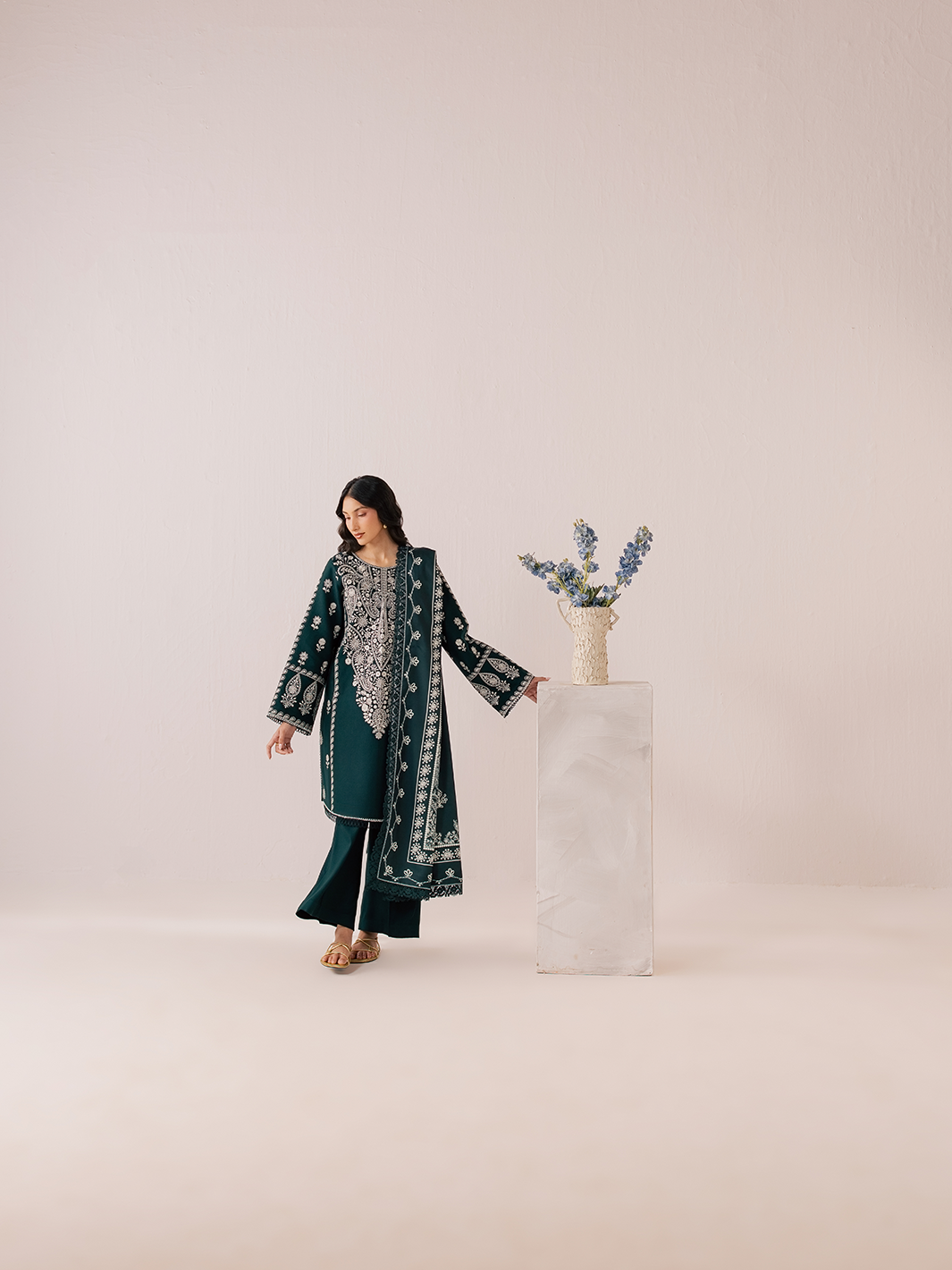 Mahnur | Sage winter Lilen | IIM-04