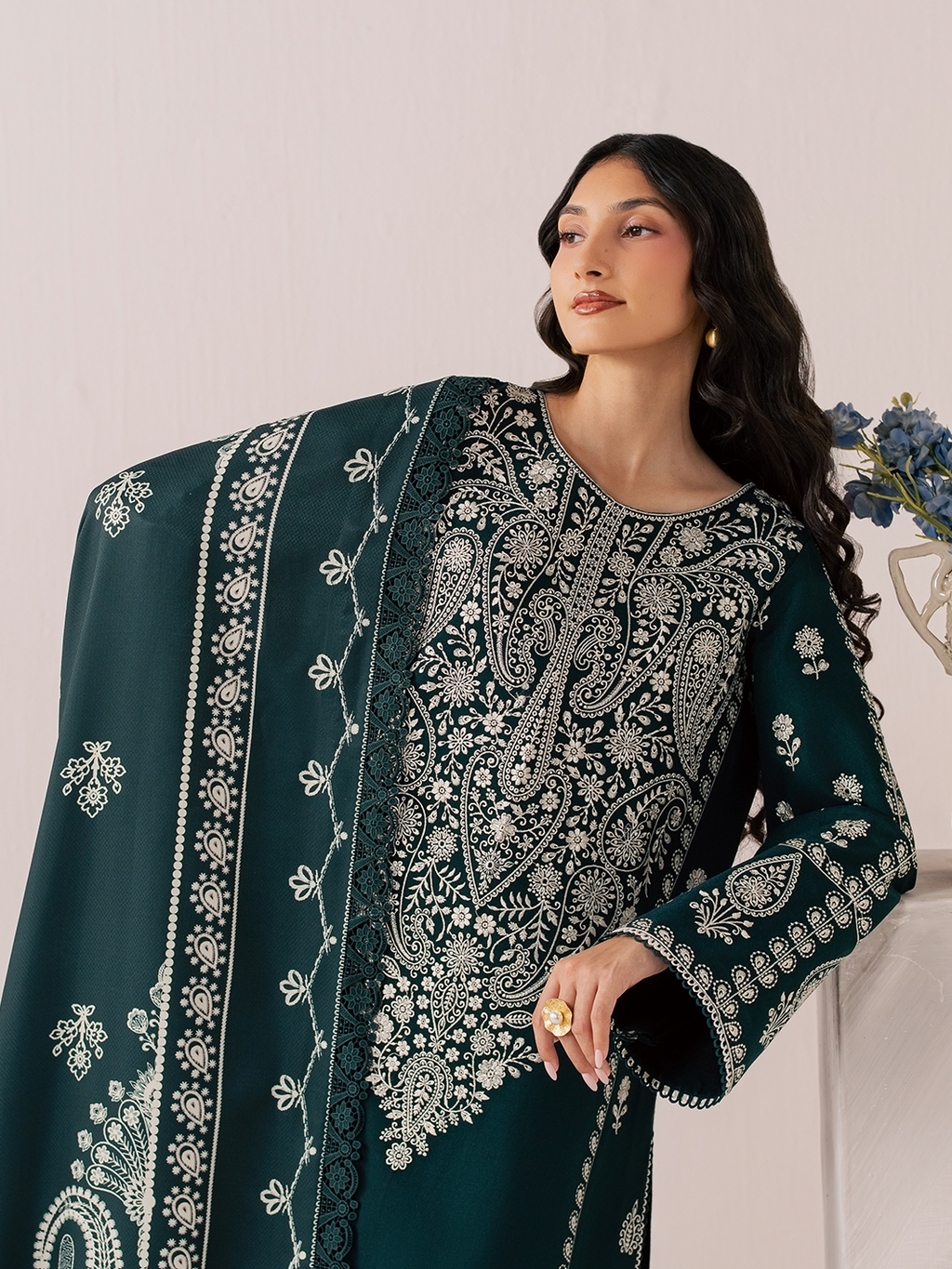 Mahnur | Sage winter Lilen | IIM-04