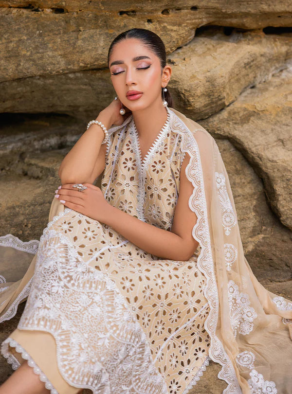 Zainab Chottani | Chikankari Lawn | MOTIA