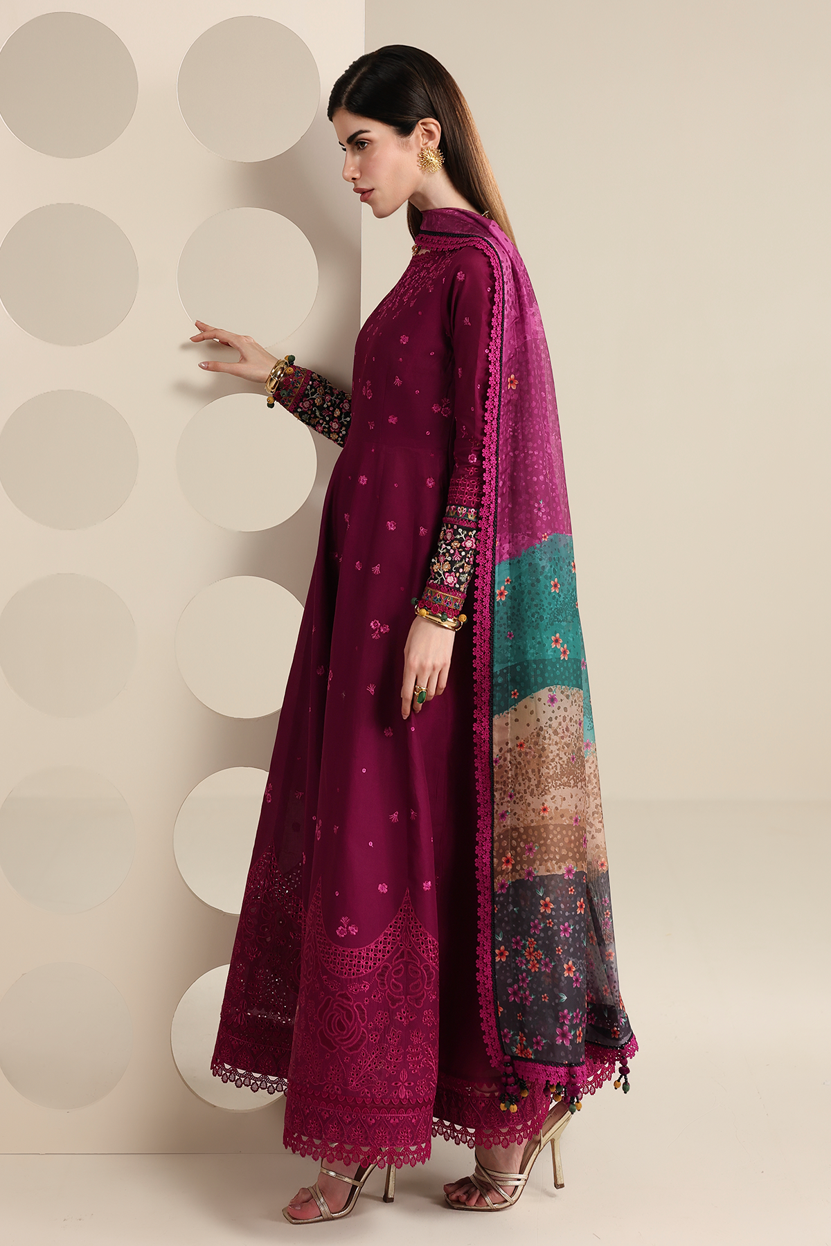 Jazmin | Iris Embroidered Lawn | IL26-D02