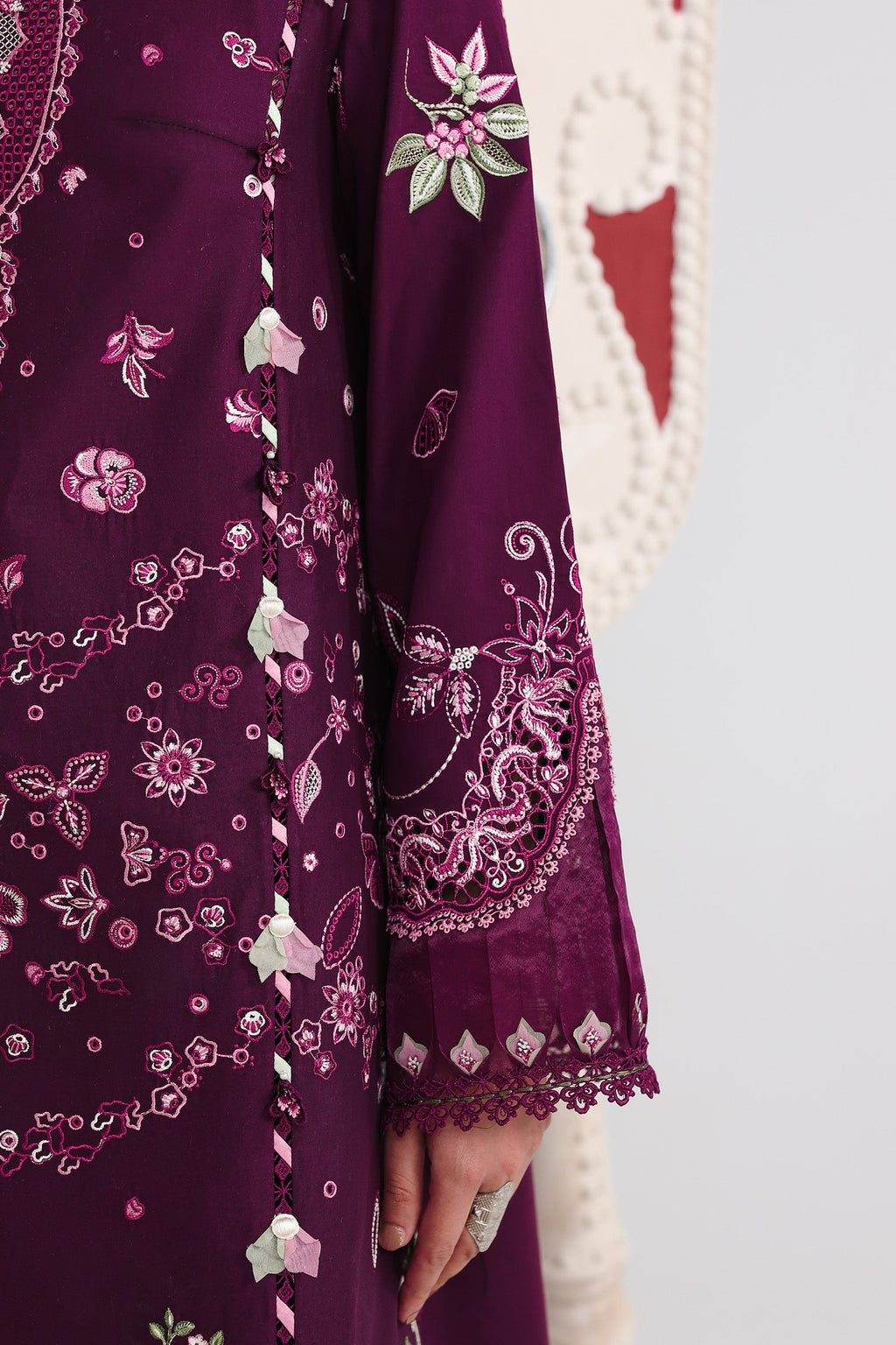 Qalamkar | Festive Lawn '26 | TRESA