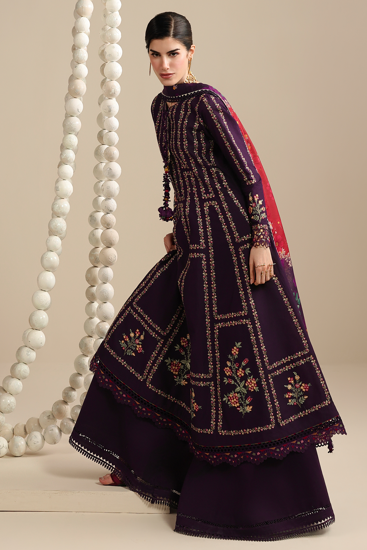 Jazmin | Iris Embroidered Lawn | IL26-D06