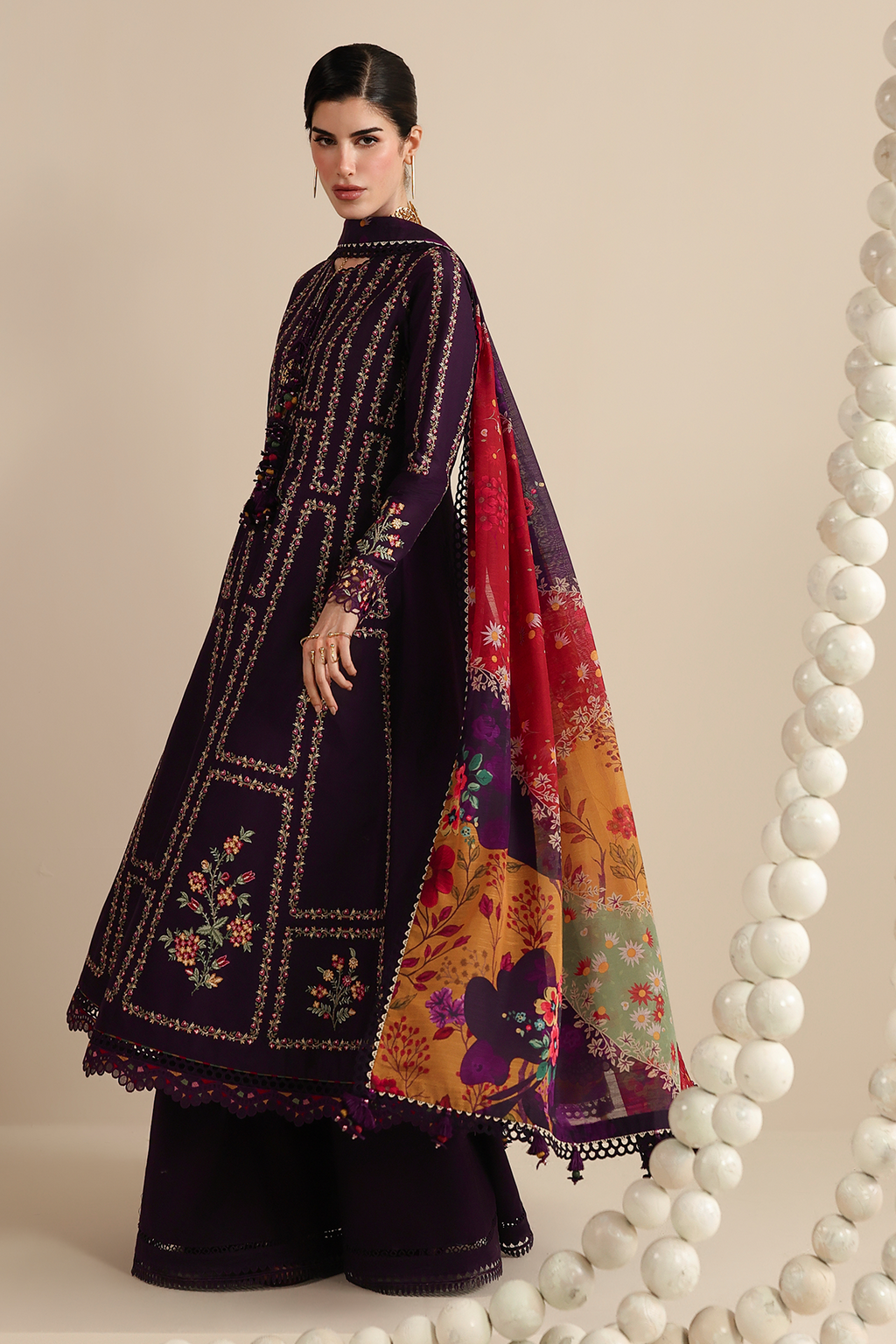Jazmin | Iris Embroidered Lawn | IL26-D06
