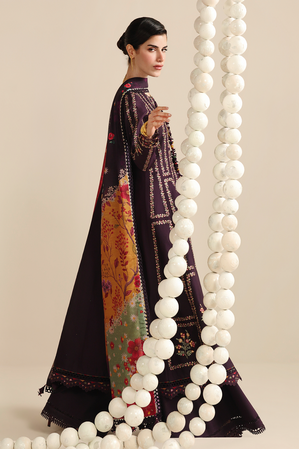 Jazmin | Iris Embroidered Lawn | IL26-D06