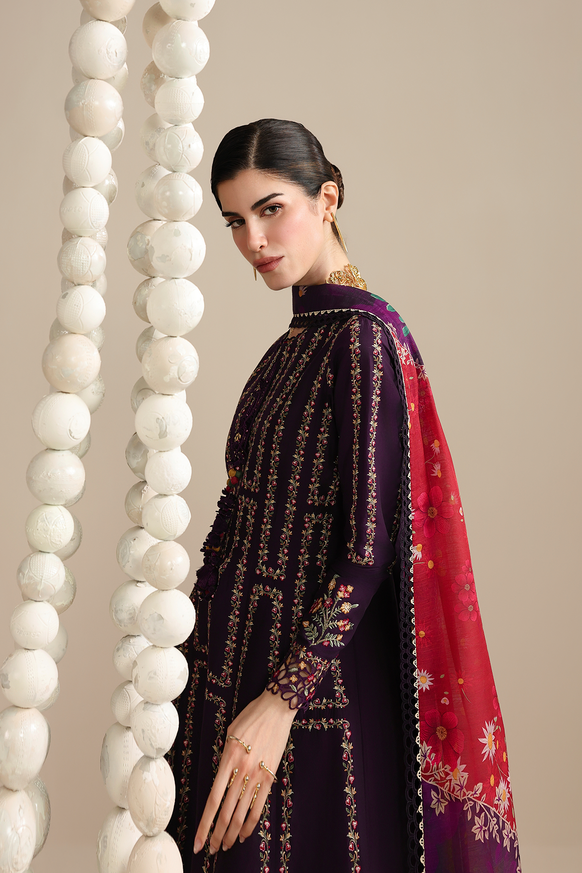 Jazmin | Iris Embroidered Lawn | IL26-D06