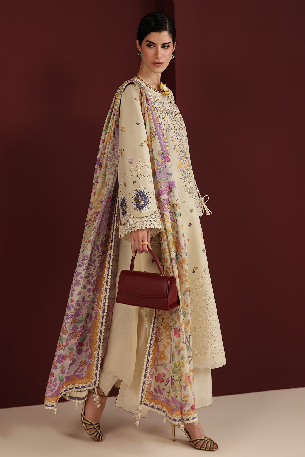 Jazmin | Iris Embroidered Lawn | IL26-D01