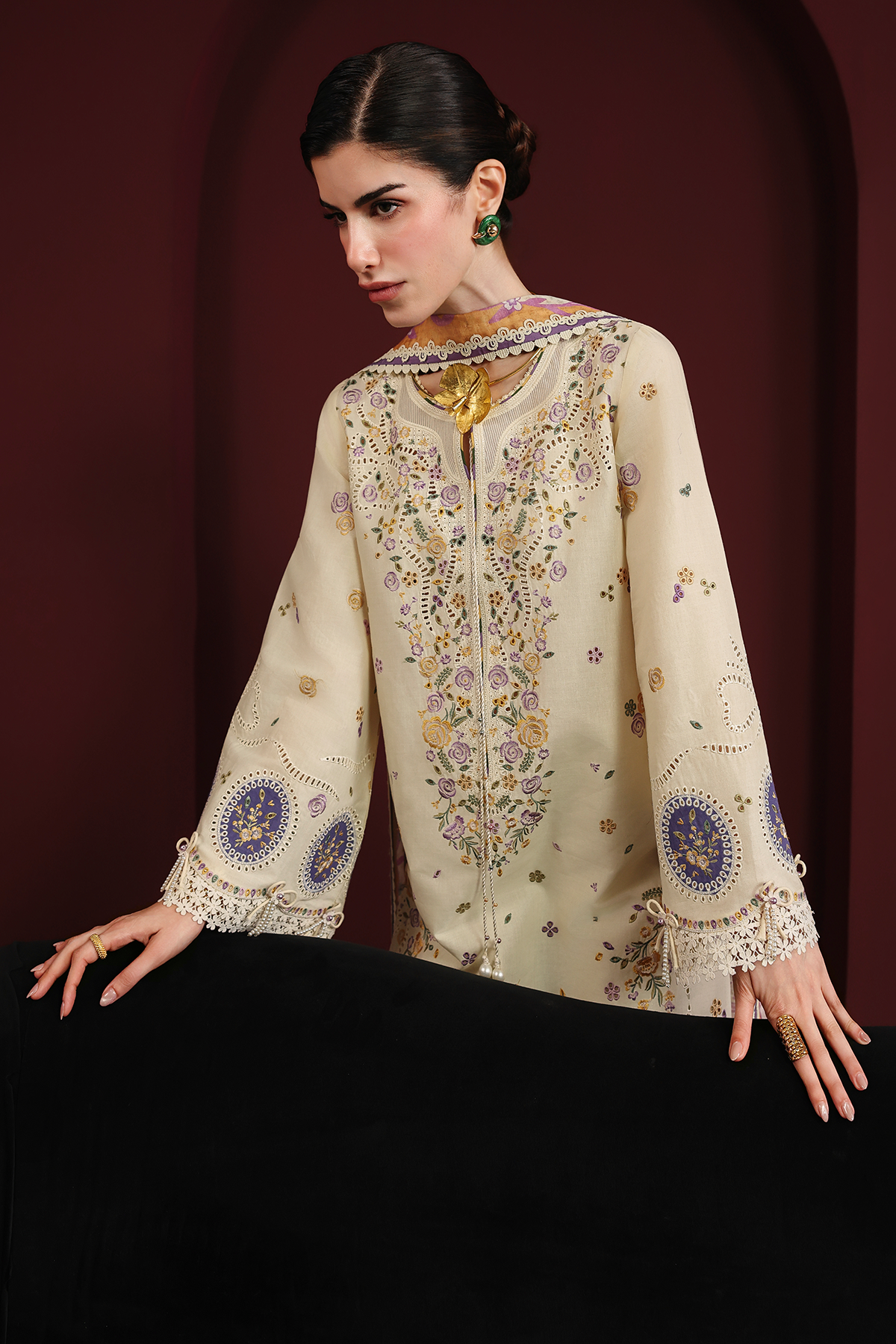 Jazmin | Iris Embroidered Lawn | IL26-D01