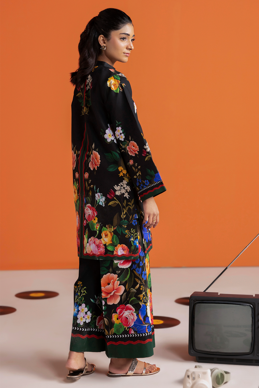 Raj Bari | Amal Summer Prints 2Pc Unstitched Cord | 02