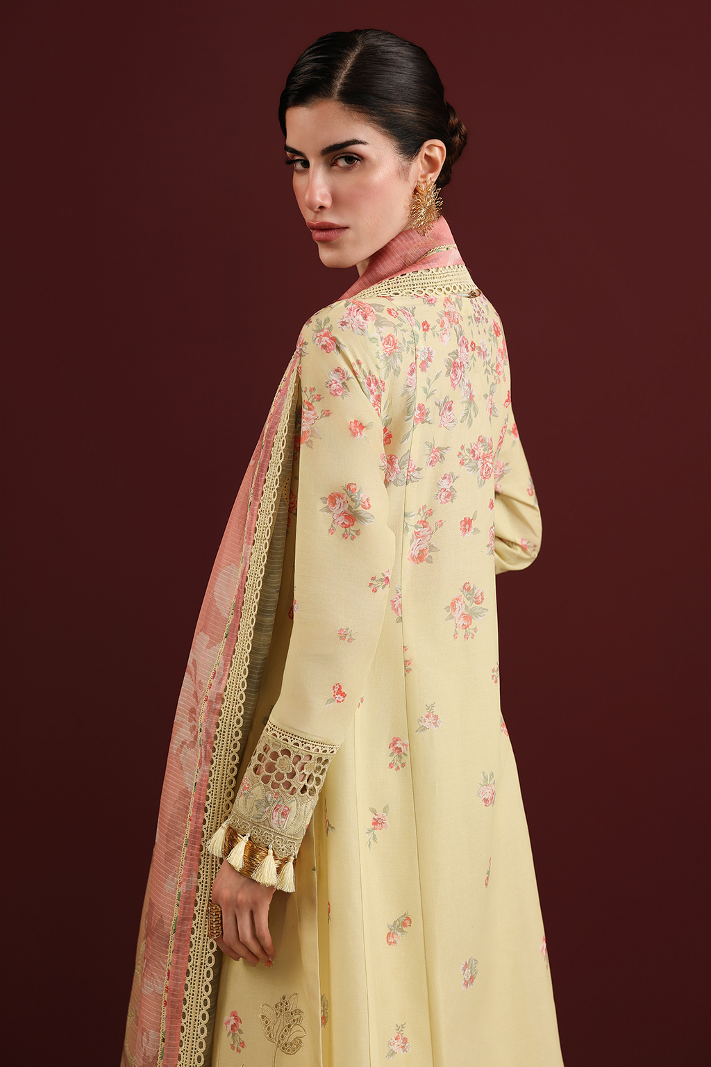 Jazmin | Iris Embroidered Lawn | IL26-D07