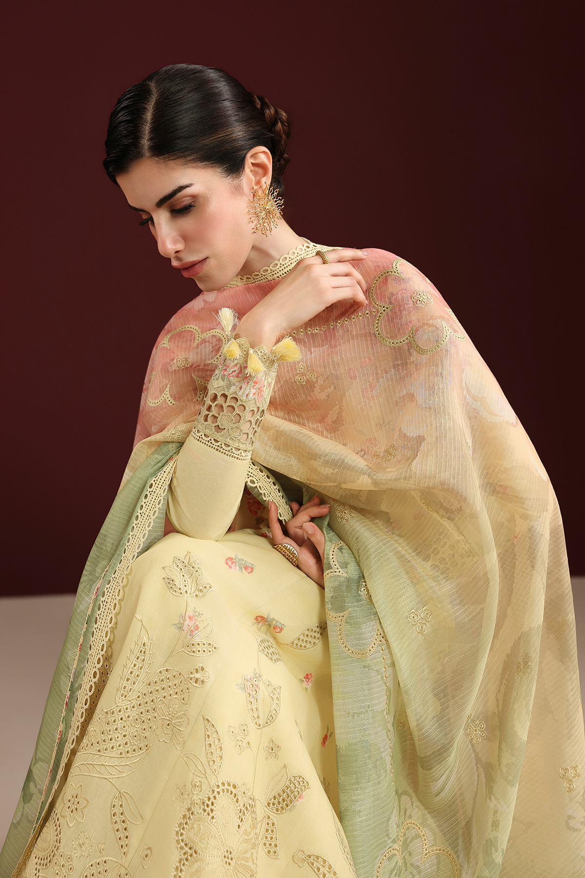 Jazmin | Iris Embroidered Lawn | IL26-D07
