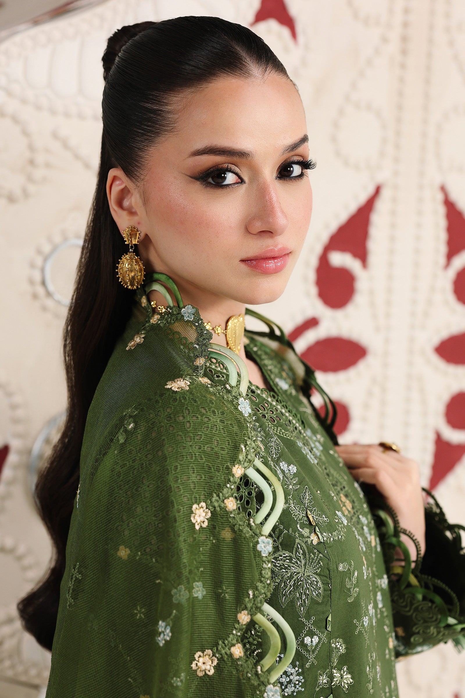 Qalamkar | Festive Lawn '26 | VESTA