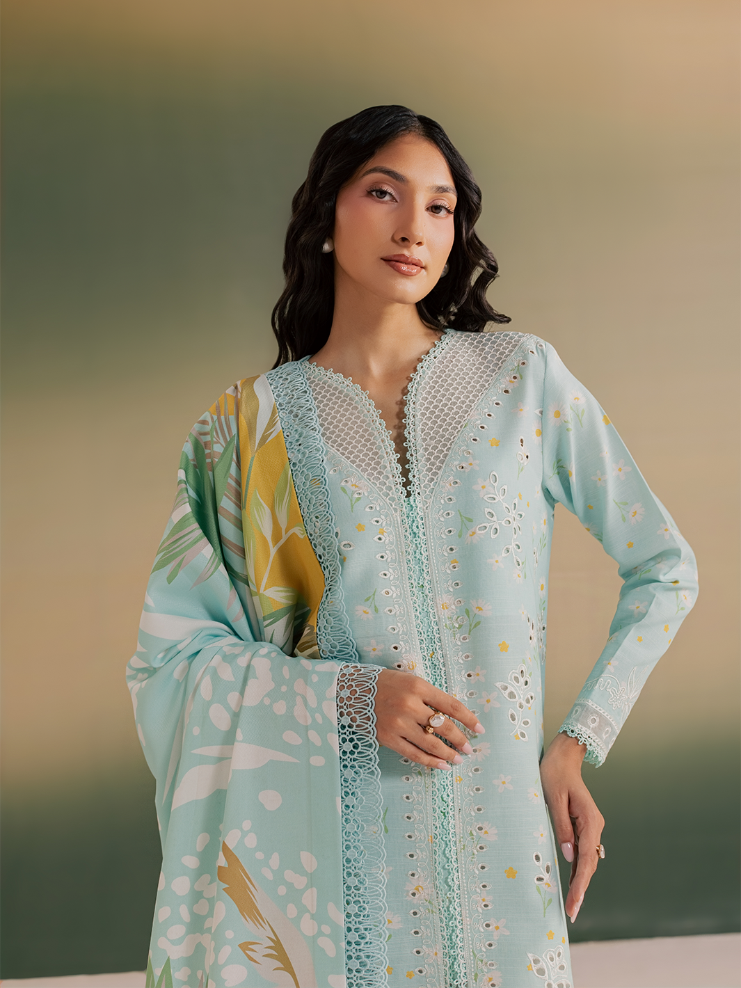 Mahnur | Sage winter Lilen | IIM-05