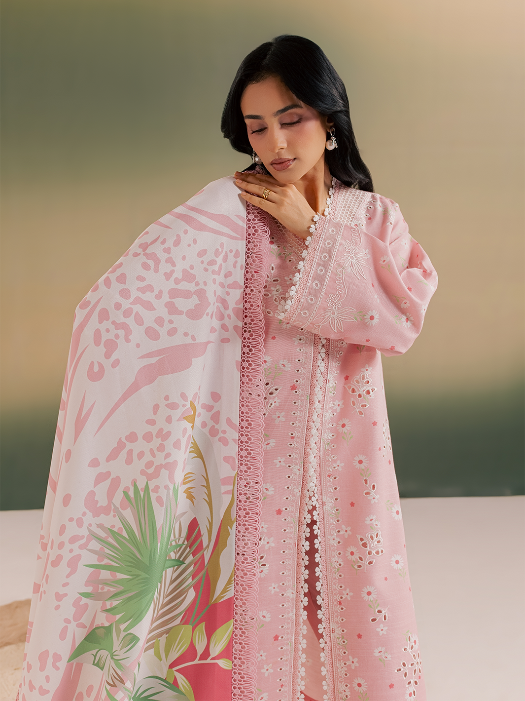 Mahnur | Sage winter Lilen | IIM-06