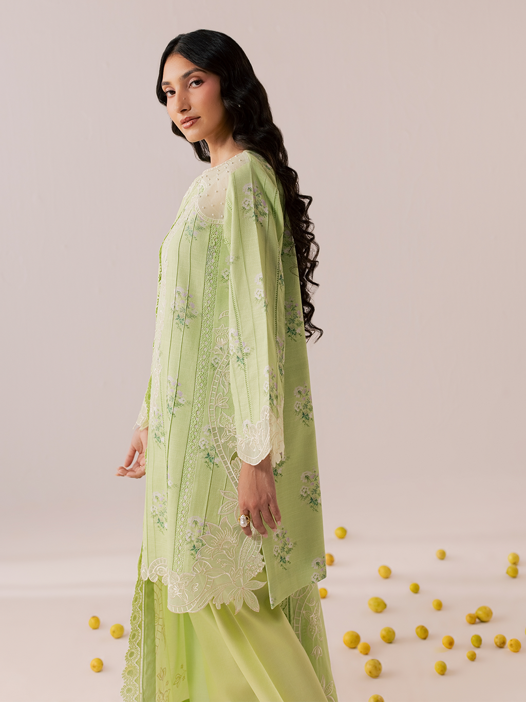 Mahnur | Sage winter Lilen | IIM-07