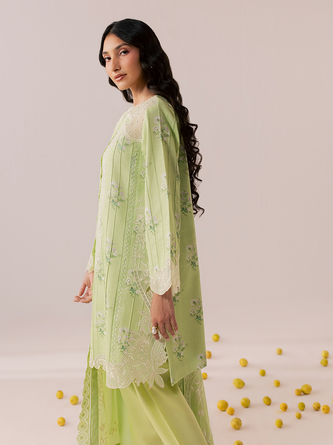 Mahnur | Sage winter Lilen | IIM-07