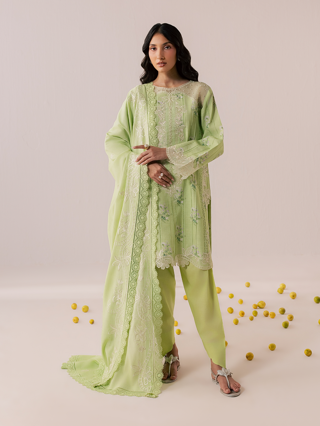 Mahnur | Sage winter Lilen | IIM-07