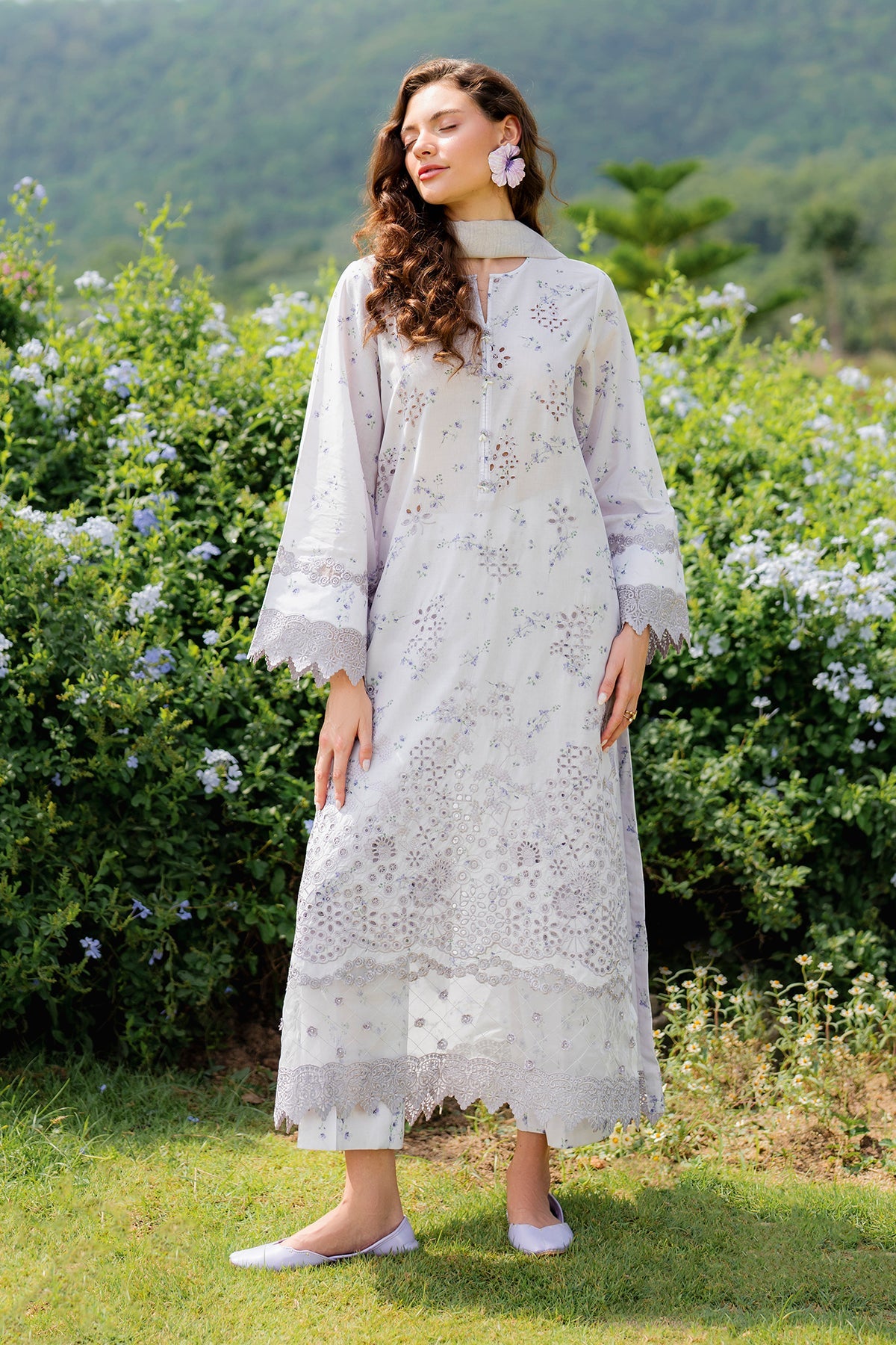 Baroque | Embroidered Lawn | UF-4211
