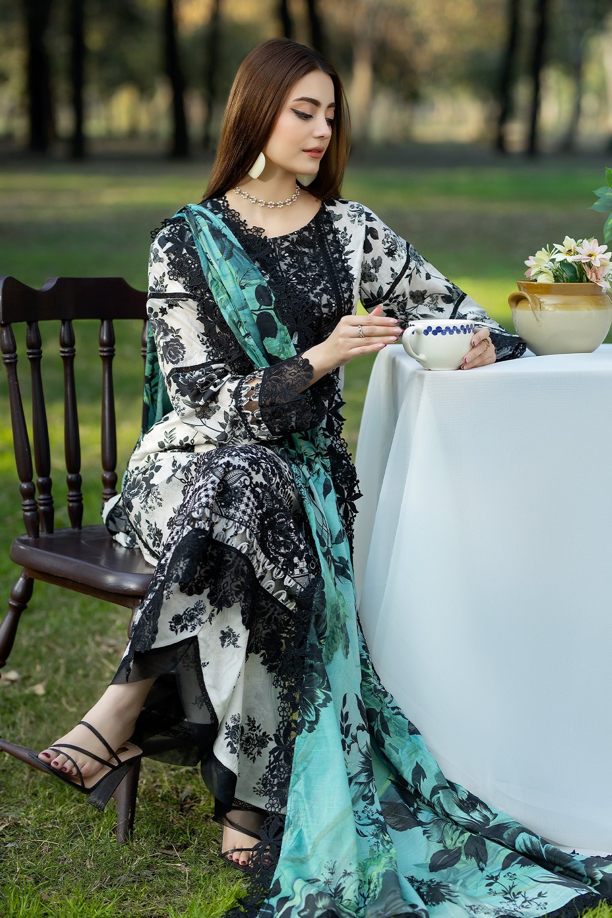 Noor-e-Fajar | Chikankari Lawn | CK-02