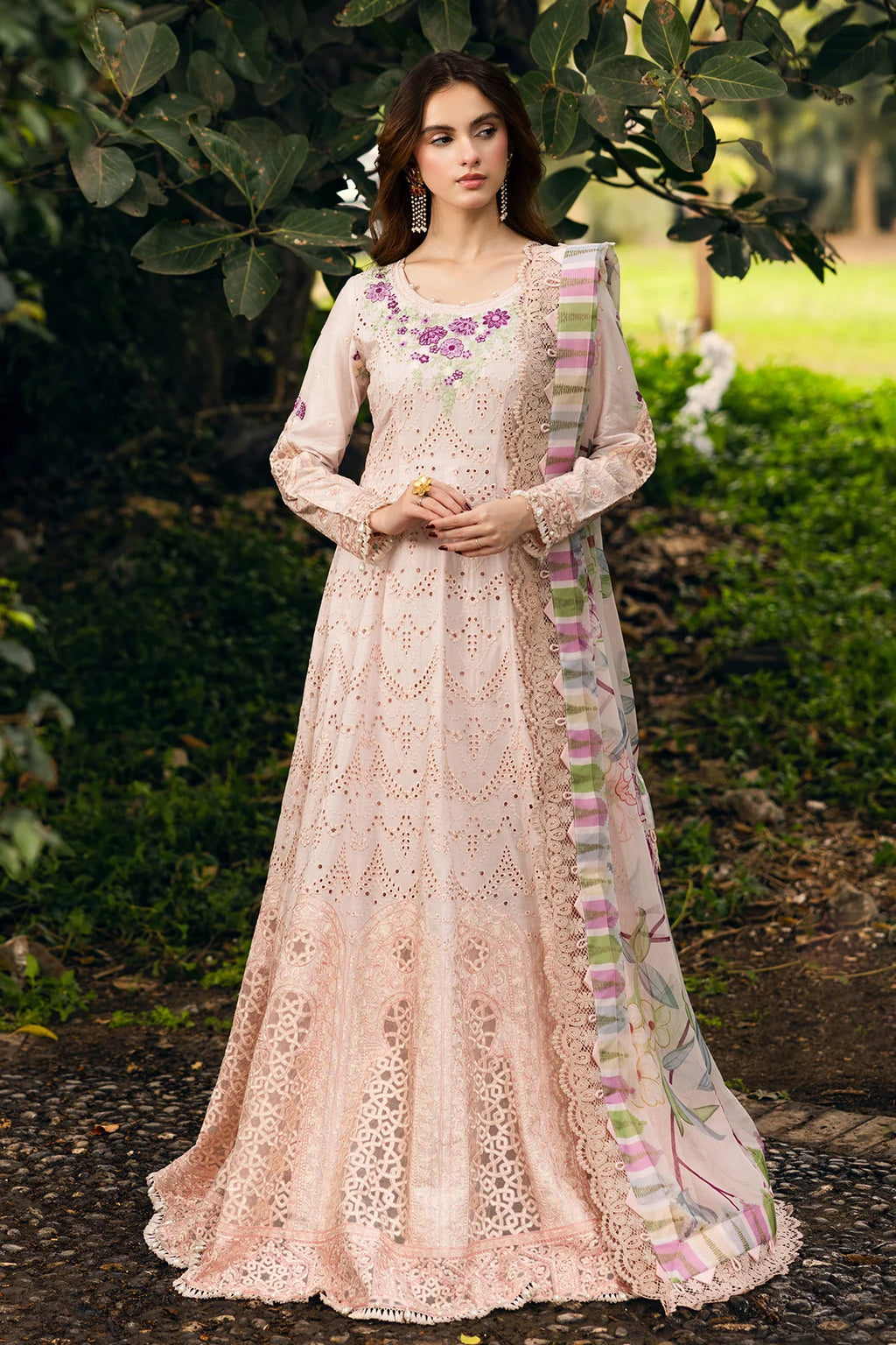 Raeesa | Garden of Eve Luxury Lawn 25 | Eris_A