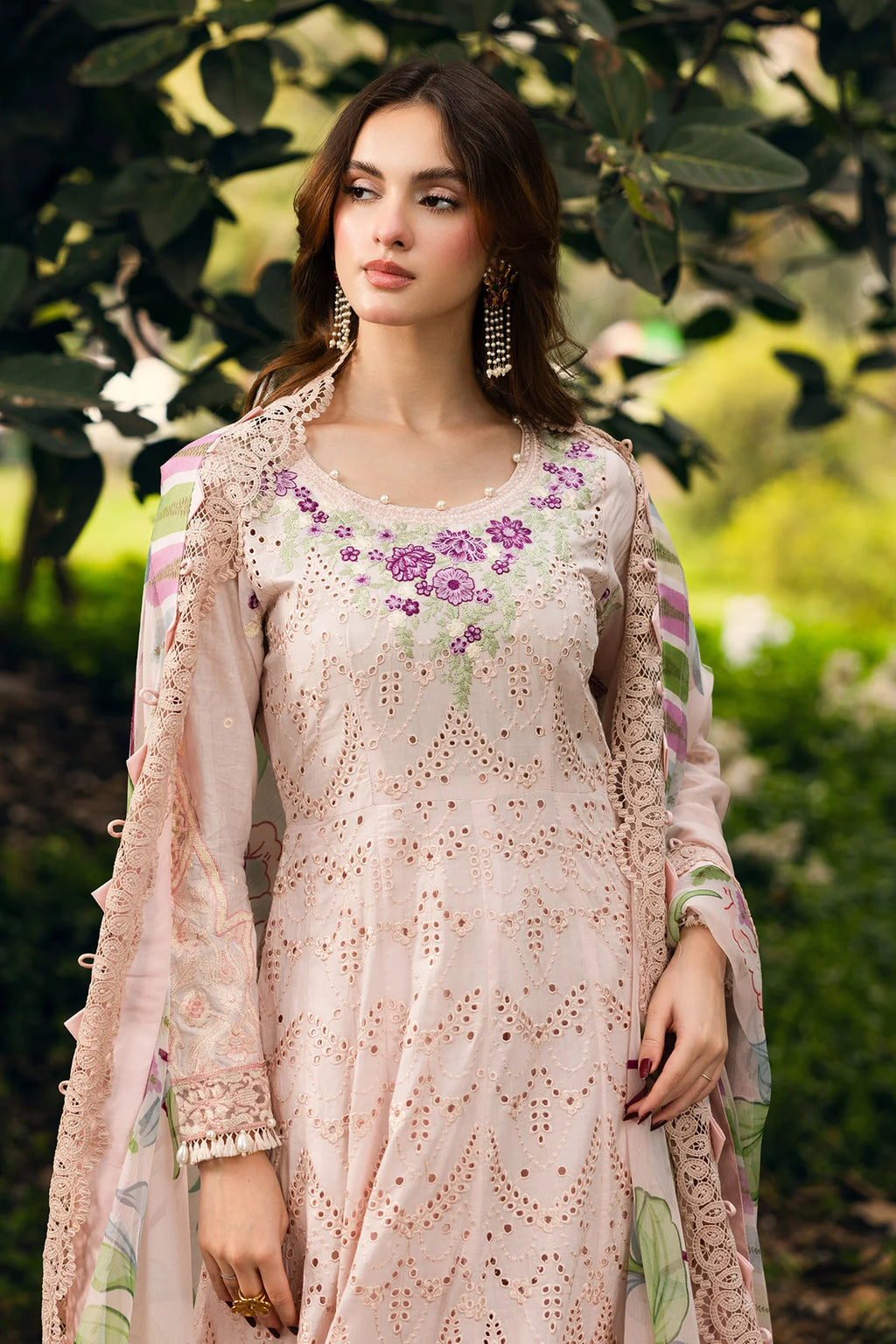 Raeesa | Garden of Eve Luxury Lawn 25 | Eris_A