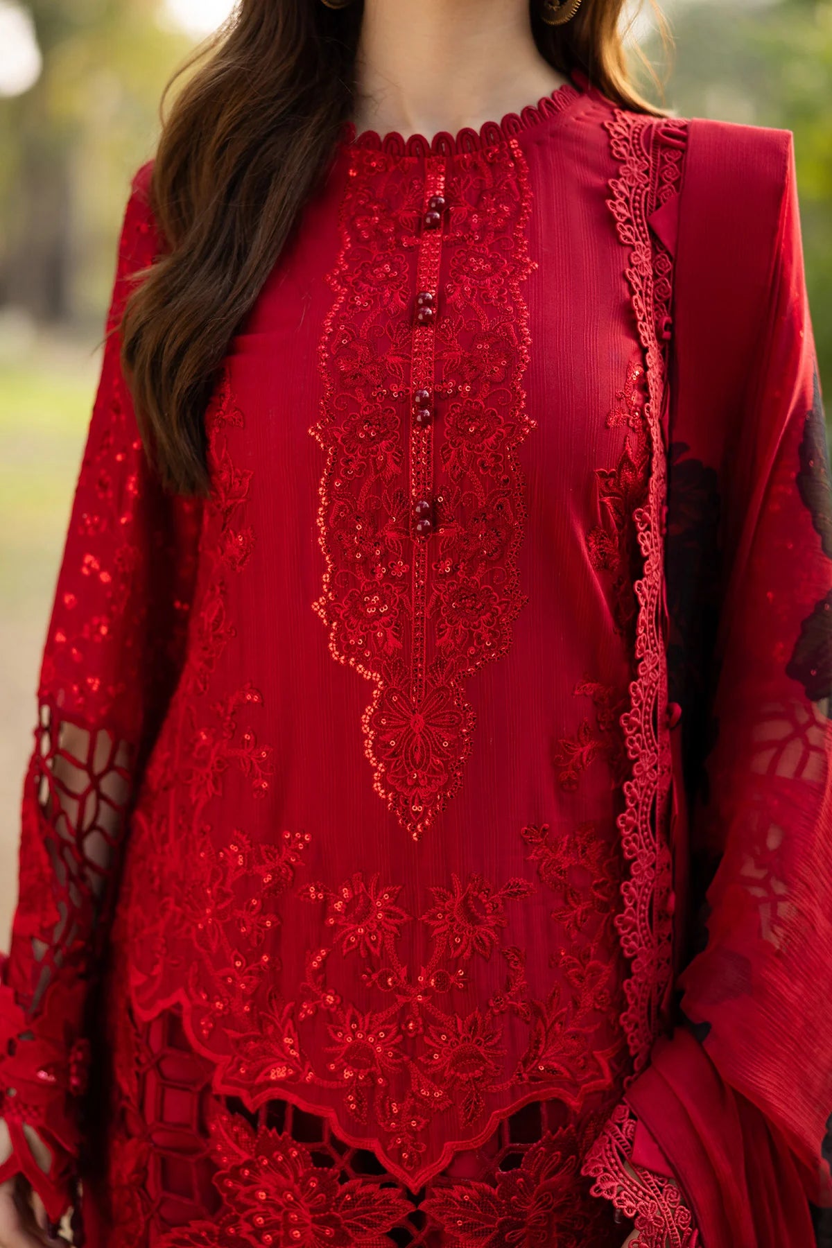Raeesa | Garden of Eve Luxury Lawn 25 |  Evah_A