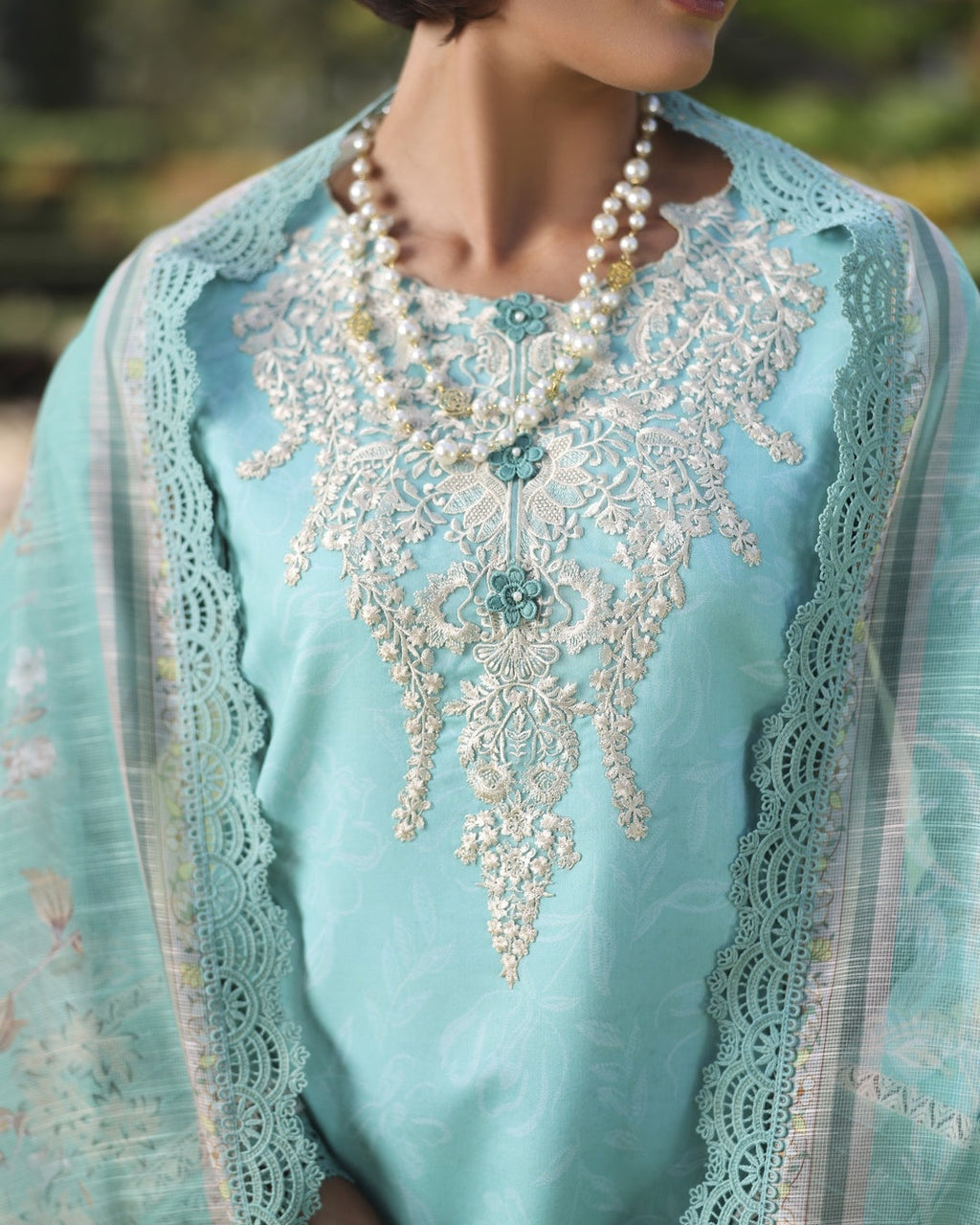 Ayleen | Weave & Wonder Digital Printed Lawn | Gulzaar